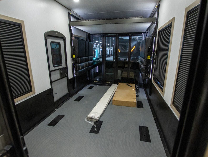 2026 Keystone Raptor 430, $ 119,995