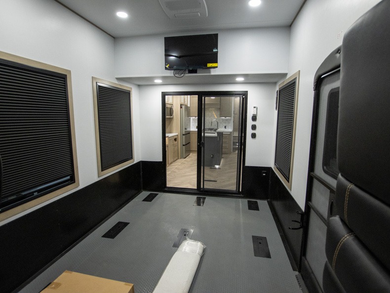2026 Keystone Raptor 430, $ 119,995