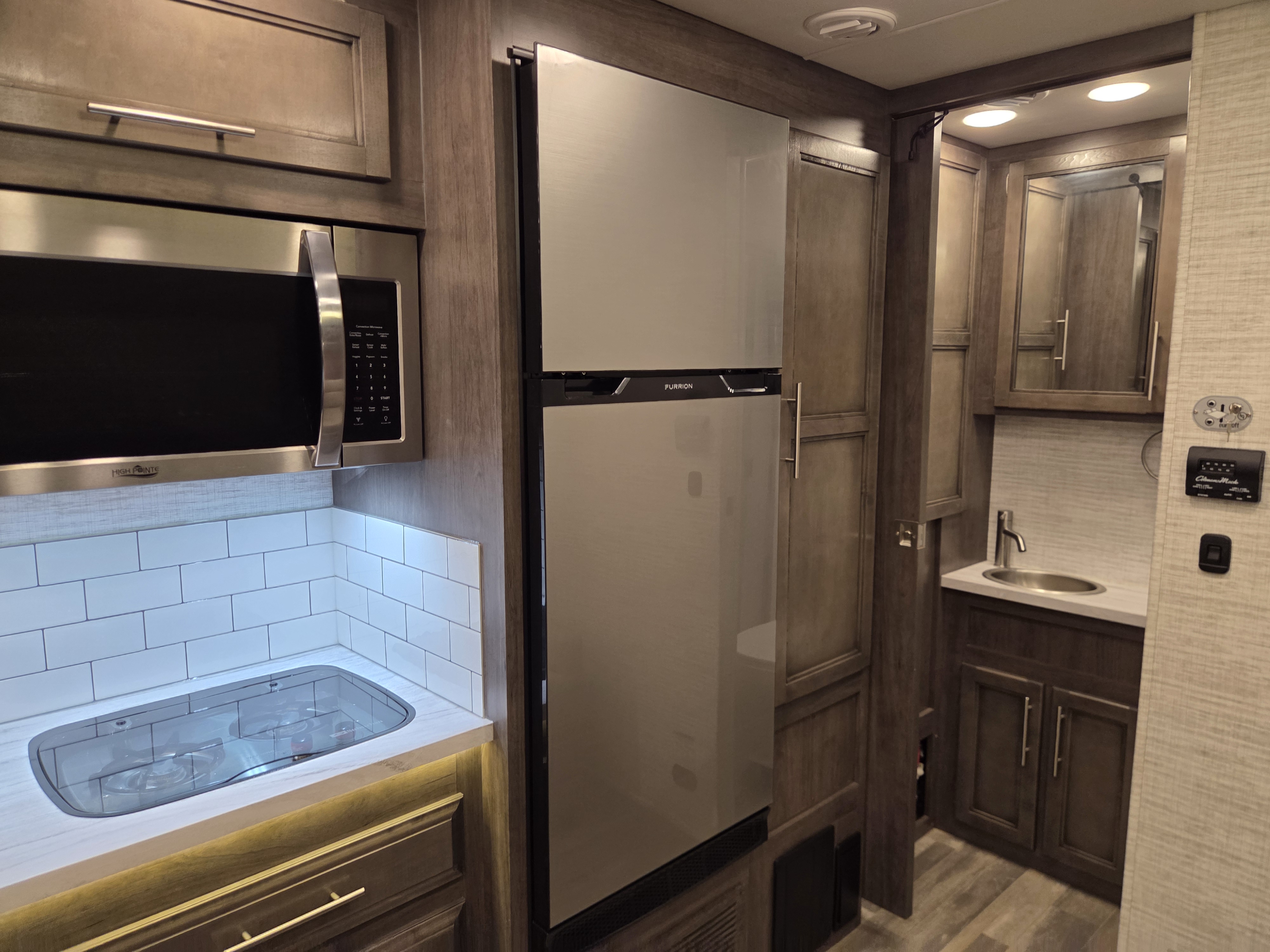 2024 Jayco Melbourne 24R, $ 99,999
