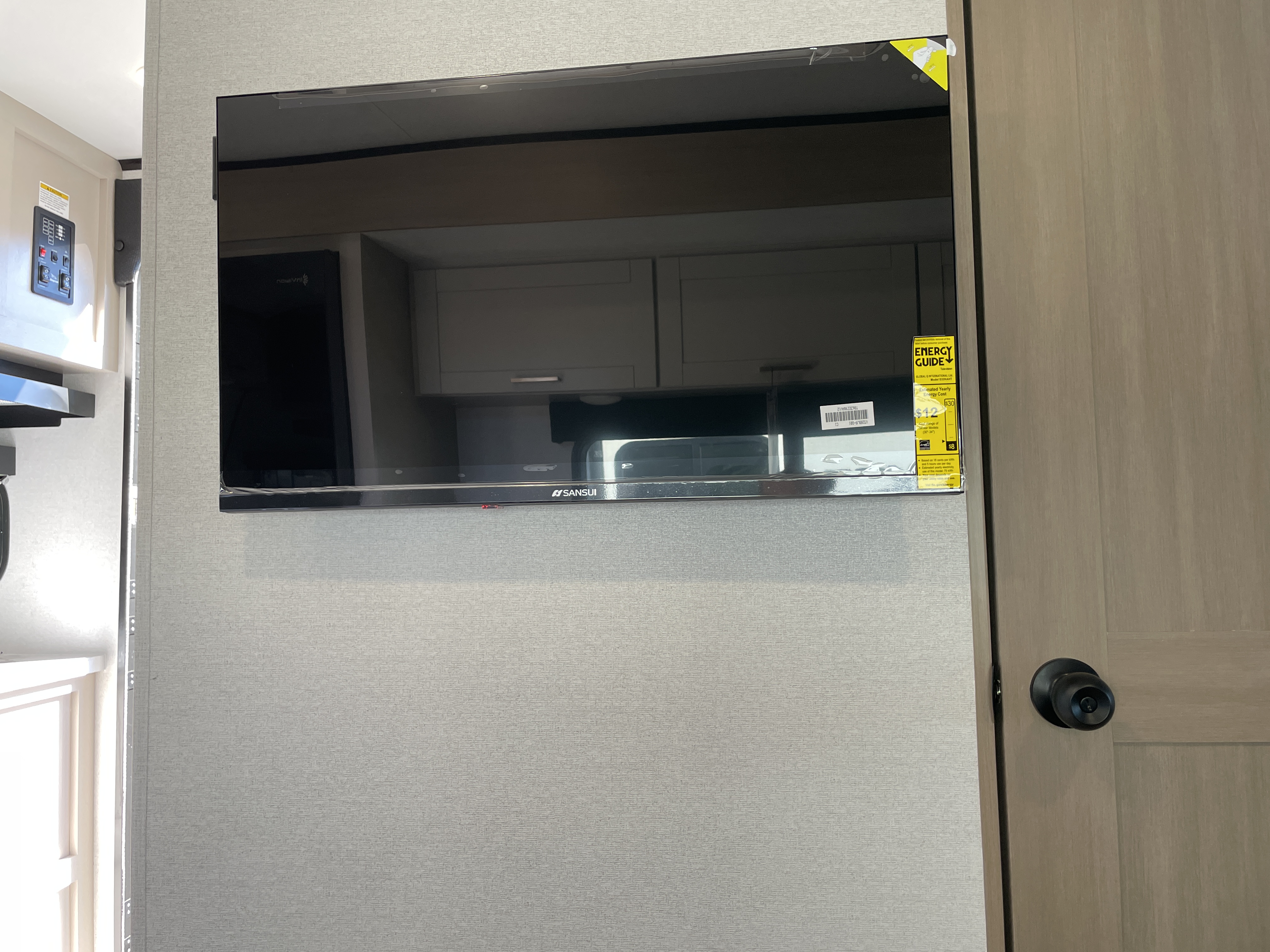 2027 Jayco Jay Feather Air 17FK, $ 27,990