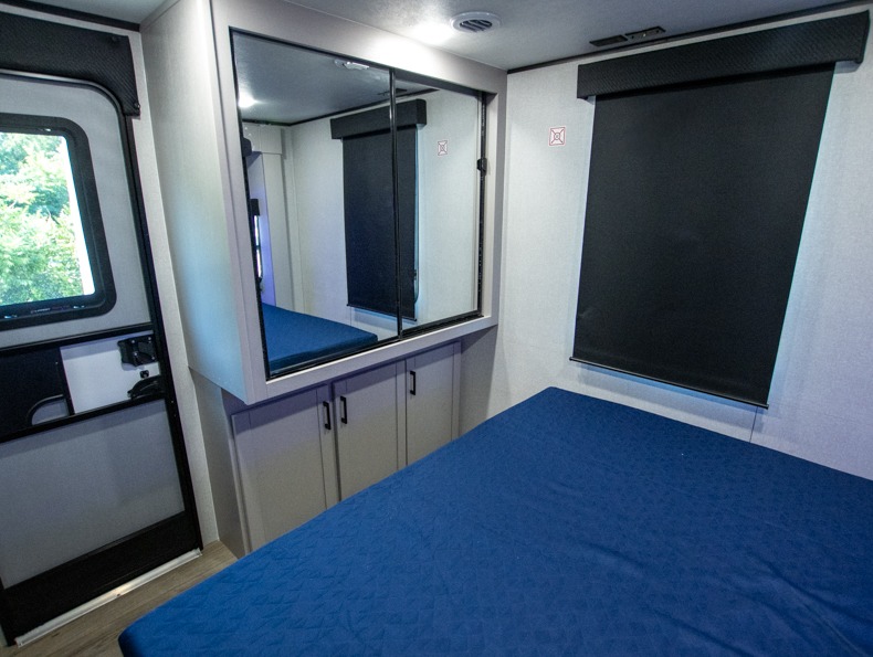2026 Jayco Jay Feather 24FK, $ 35,999
