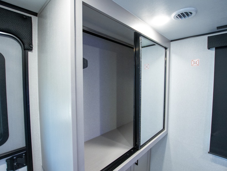 2026 Jayco Jay Feather 24FK, $ 35,999
