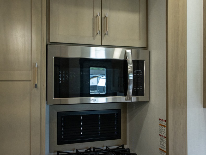 2026 Keystone Raptor 441HB, $ 129,995
