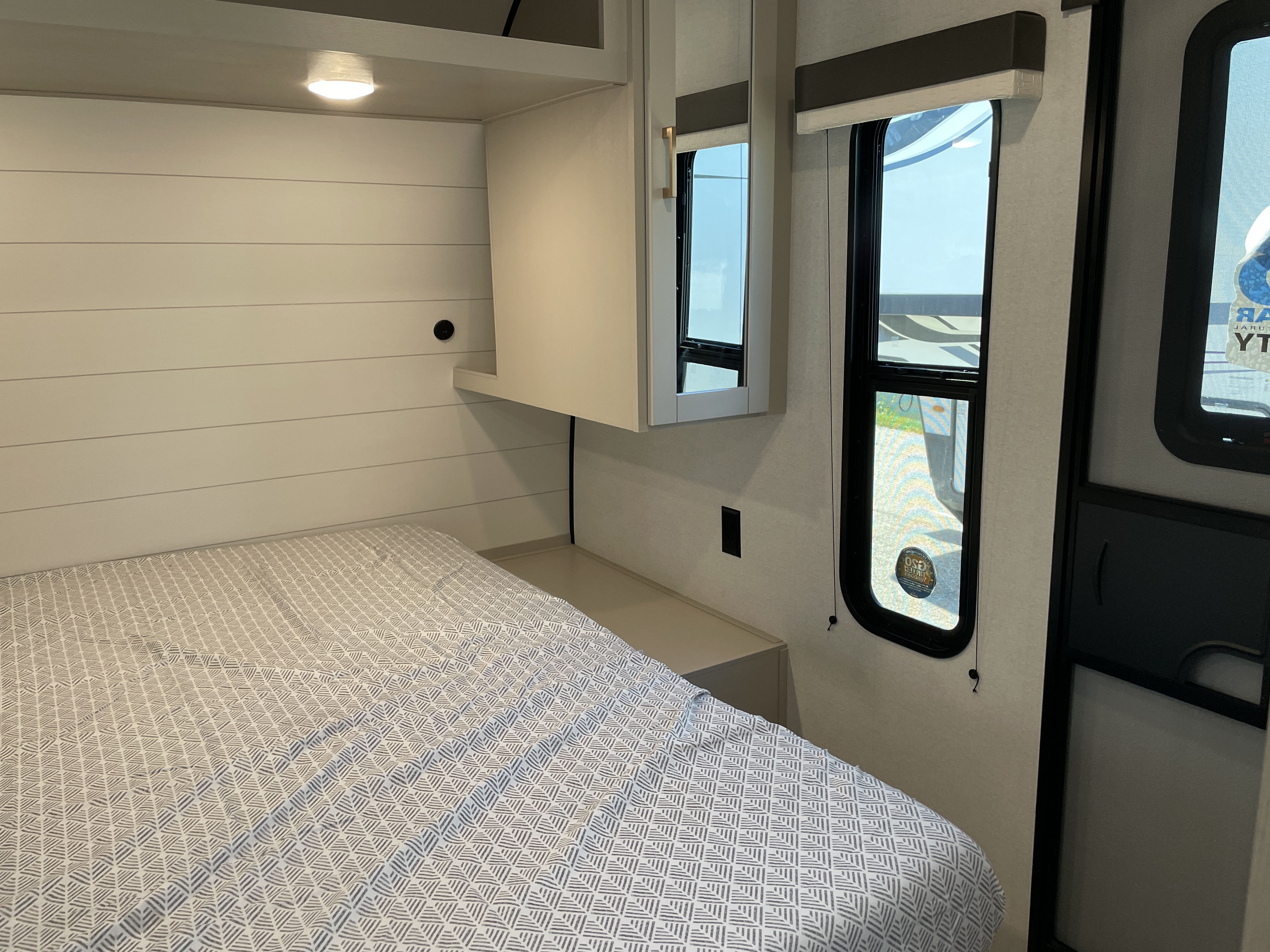 2027 Jayco Jay Flight 262RLS, $ 27,999