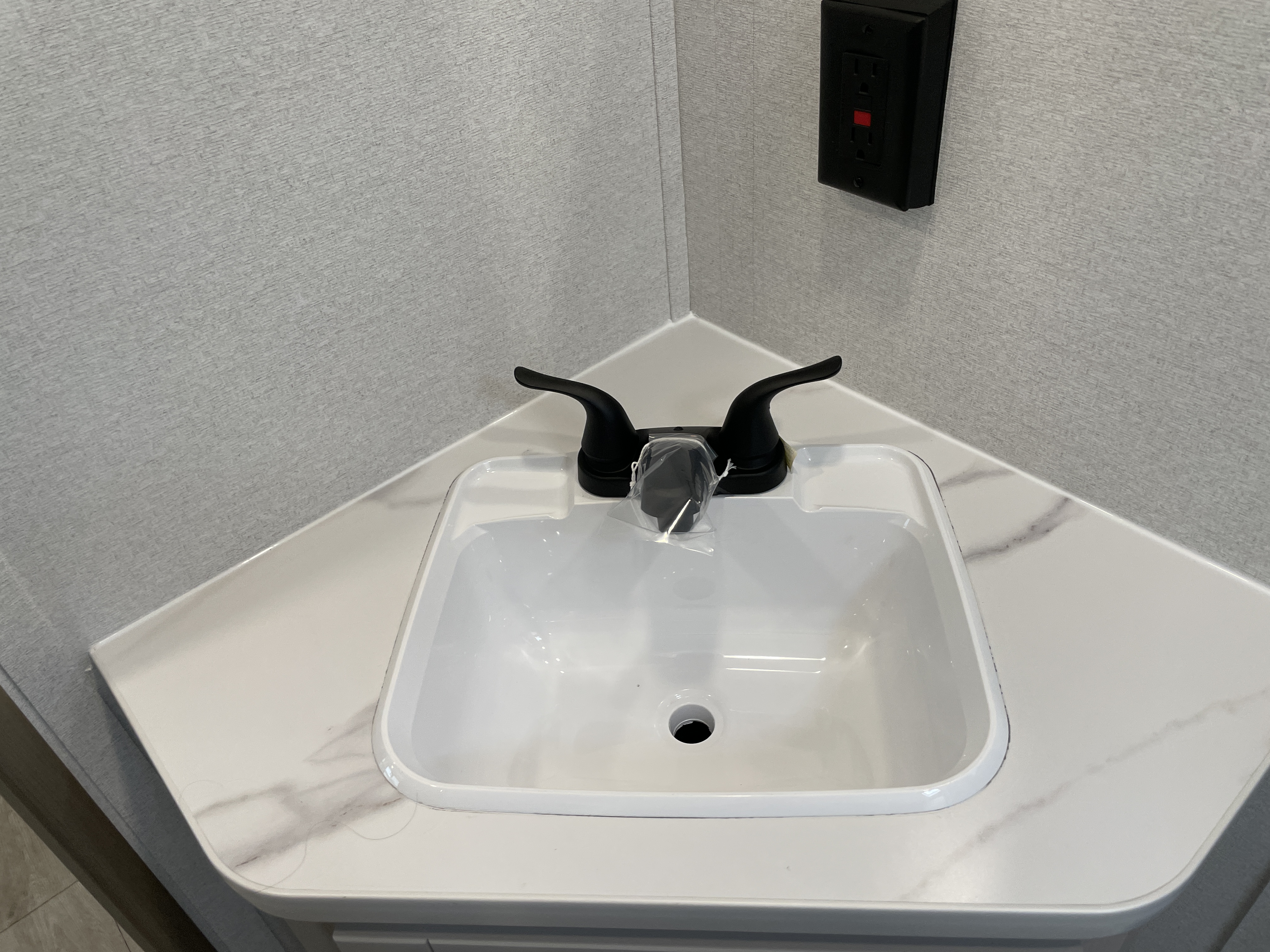 2027 Jayco Jay Flight 270BHS Sport Edition, $ 24,990