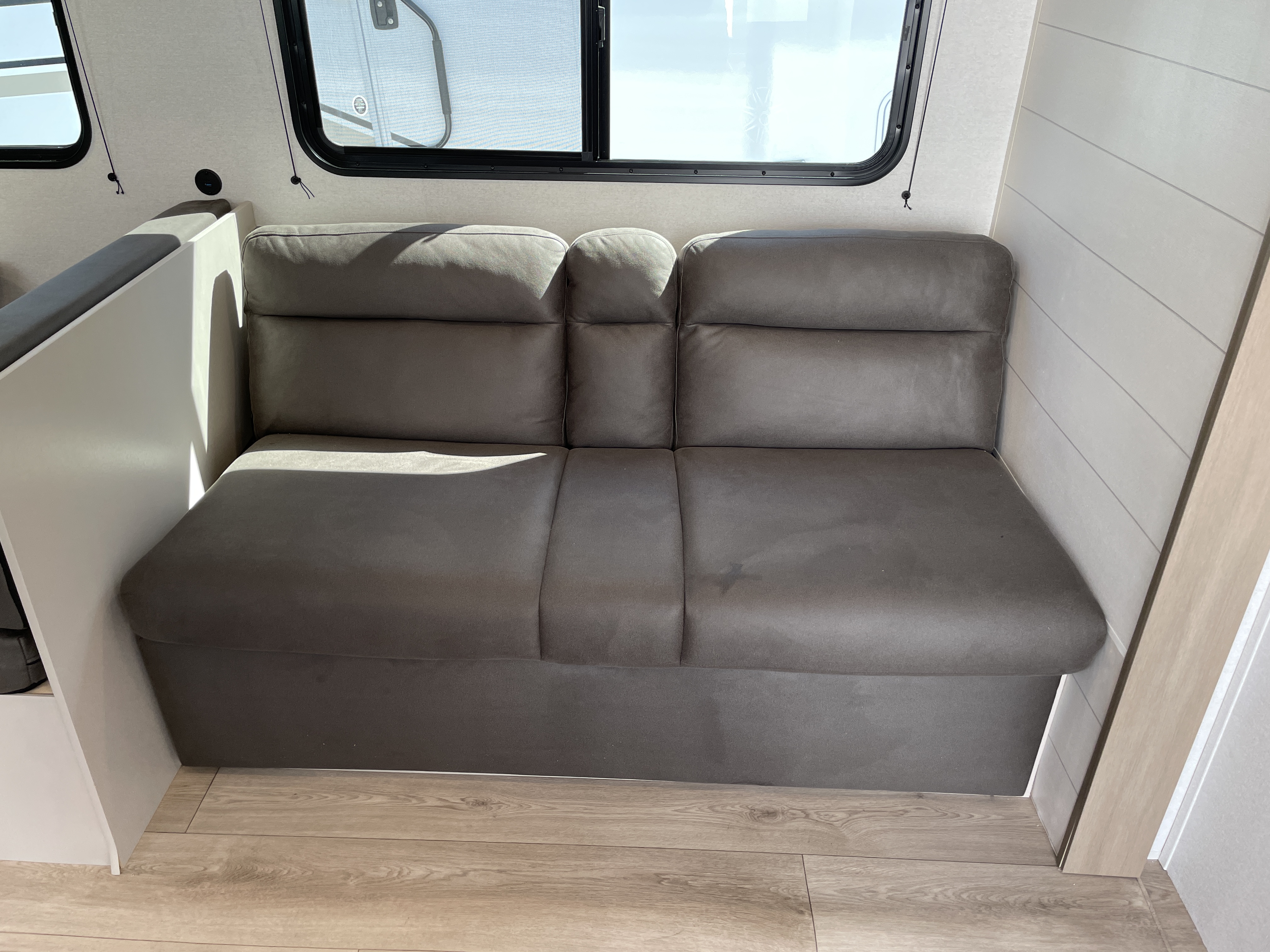 2027 Jayco Jay Flight 270BHS Sport Edition, $ 24,990