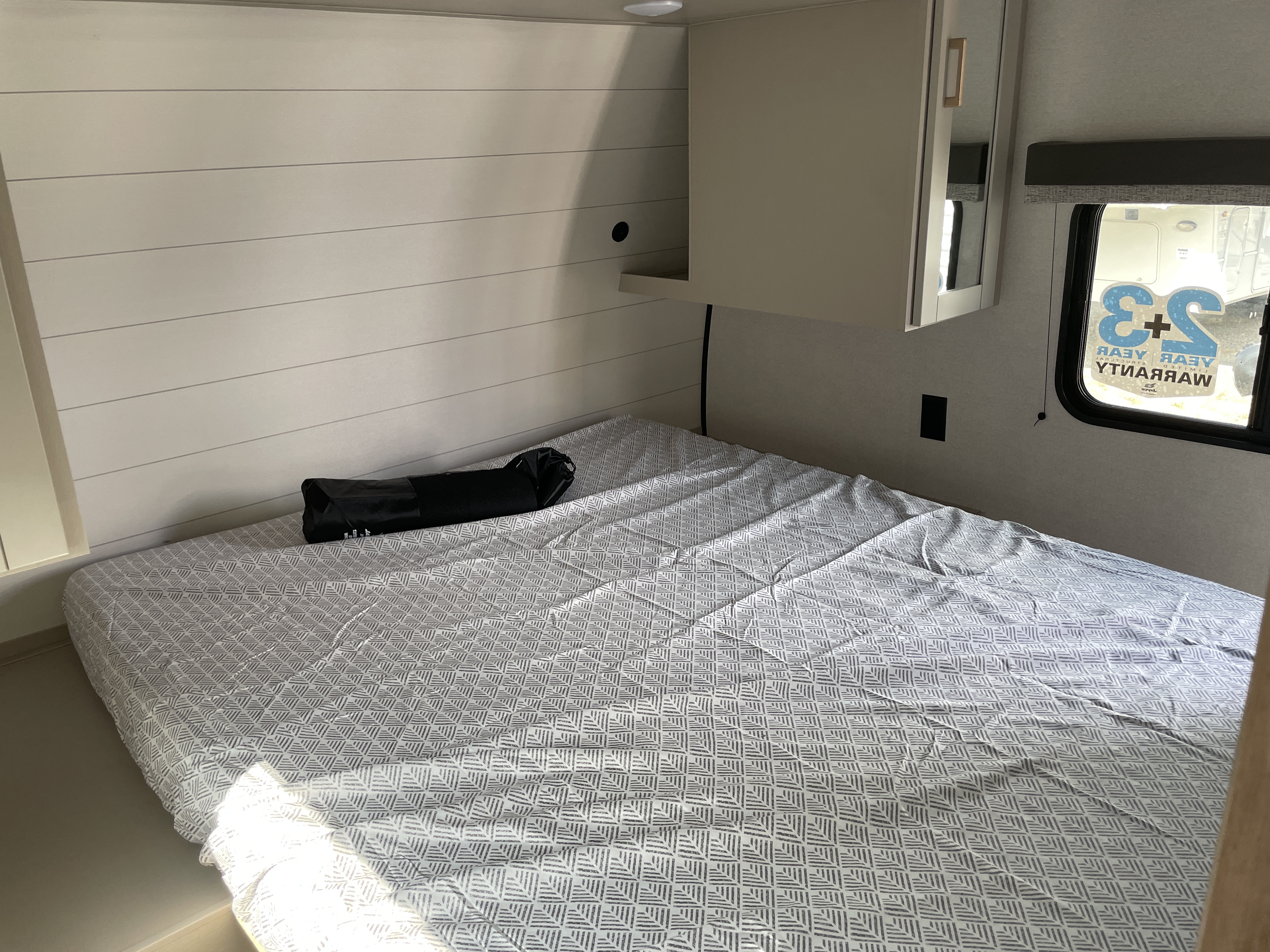 2027 Jayco Jay Flight 261BHS, $ 26,999