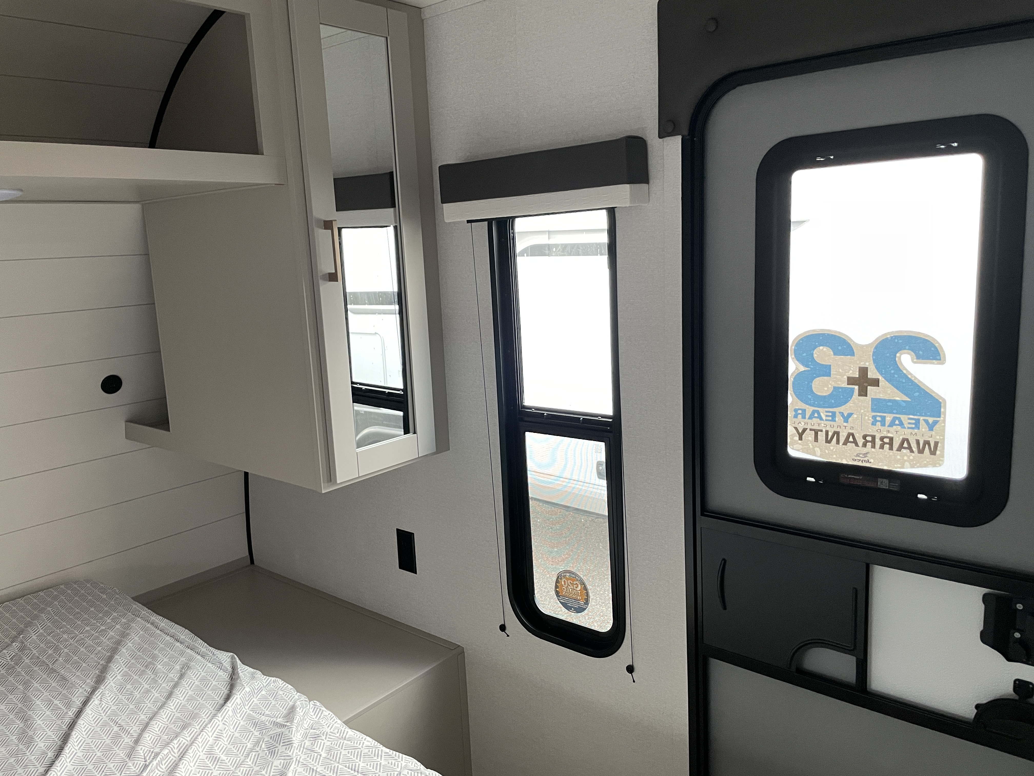2027 Jayco Jay Flight 262RLS, $ 27,999