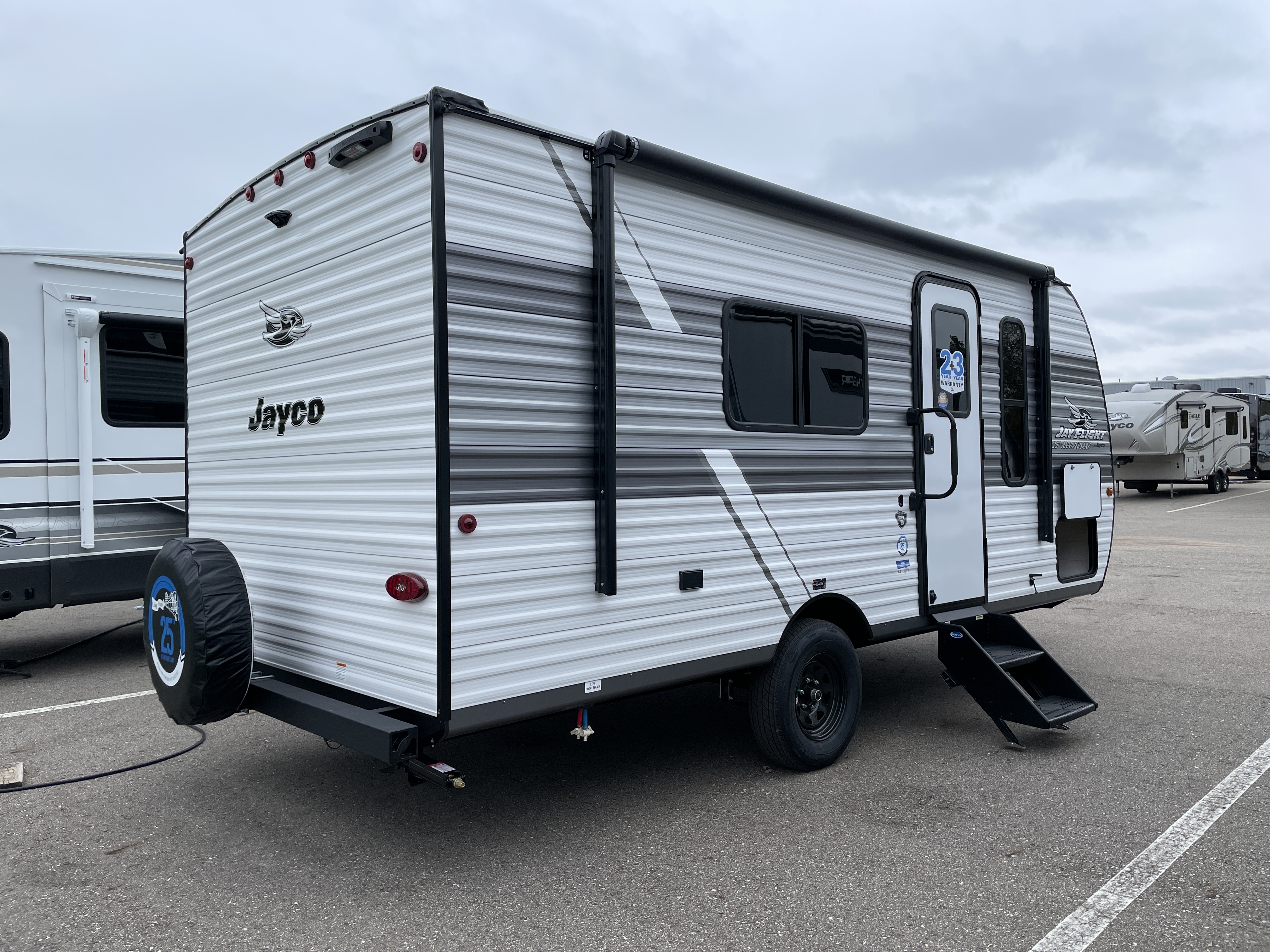 2027 Jayco Jay Flight 175FQ, $ 28,786