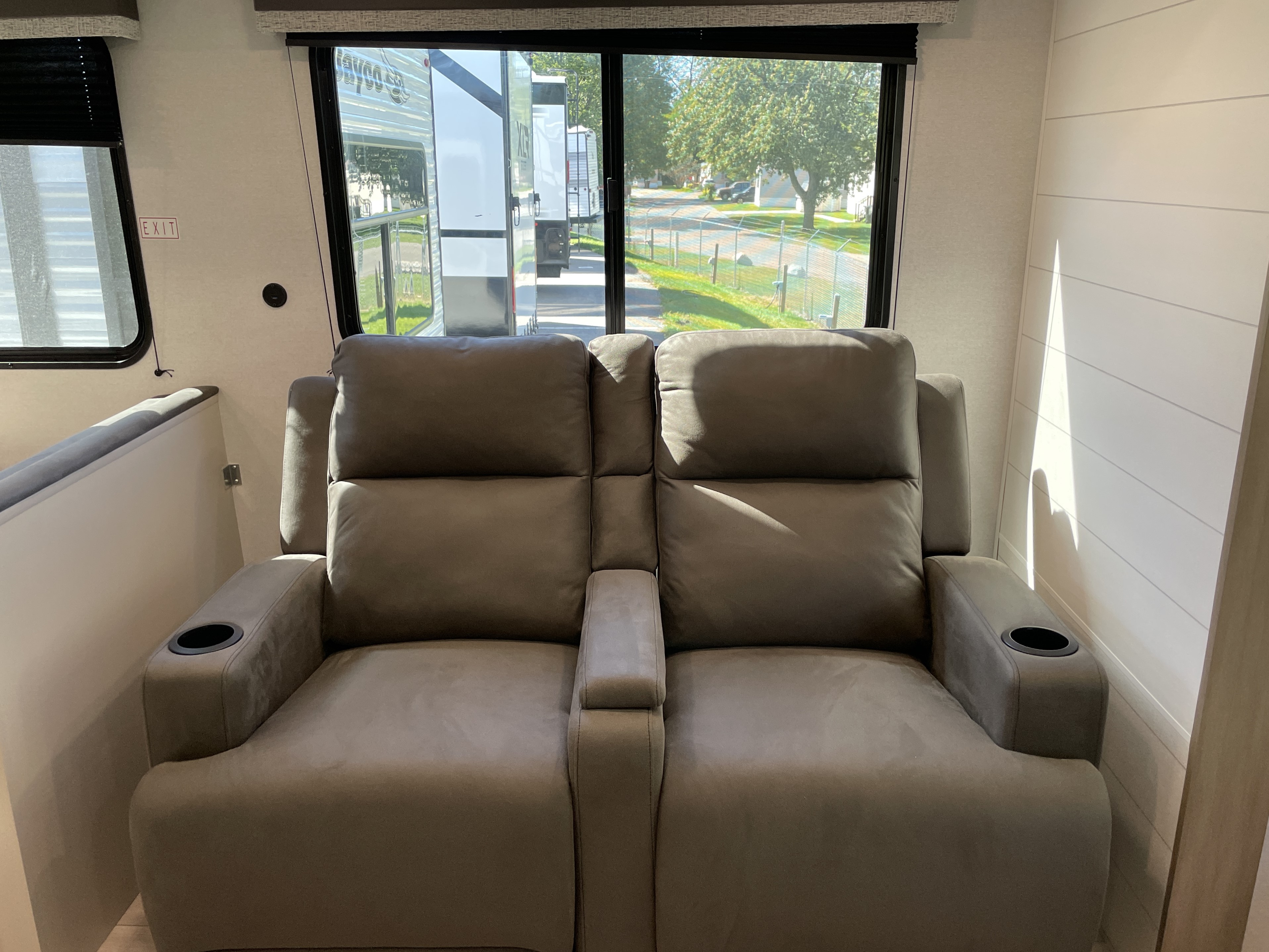 2027 Jayco Jay Flight 334RTS, $ 44,999