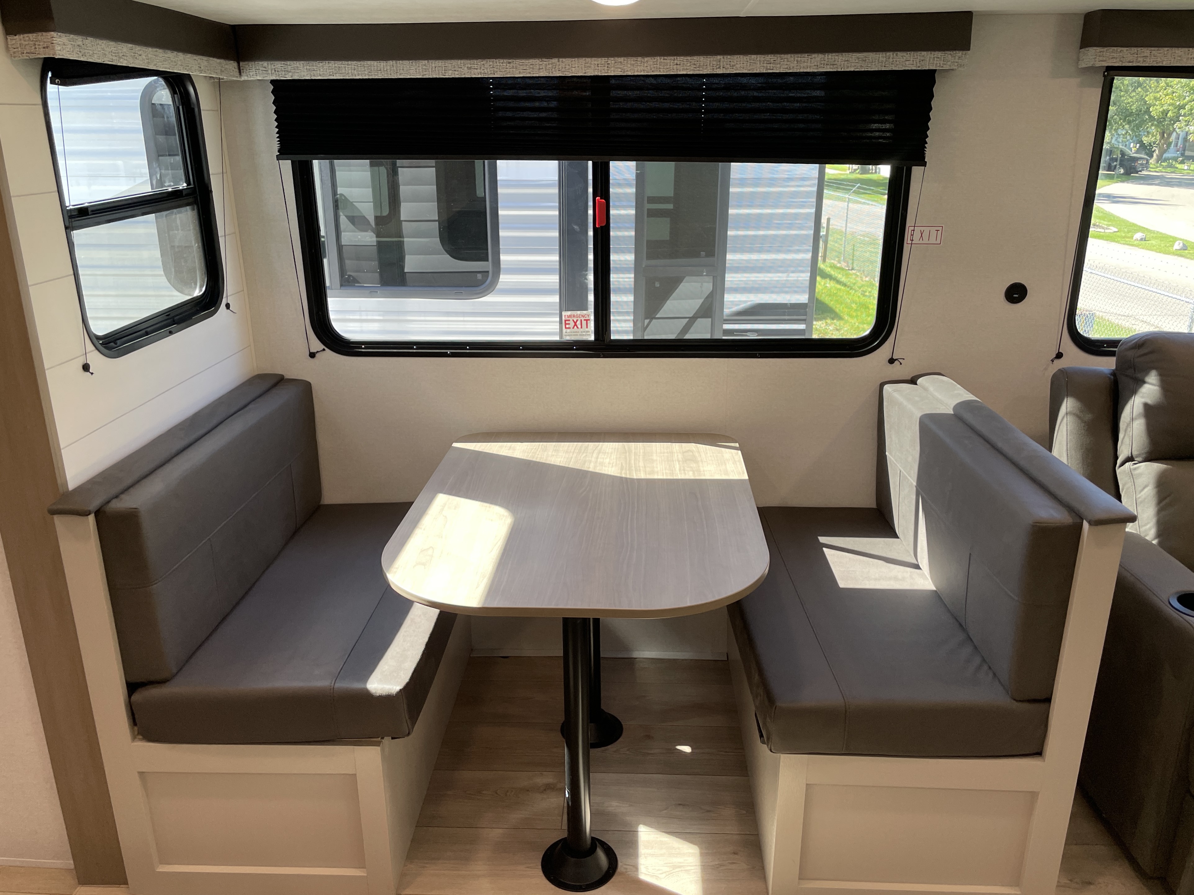2027 Jayco Jay Flight 334RTS, $ 44,999