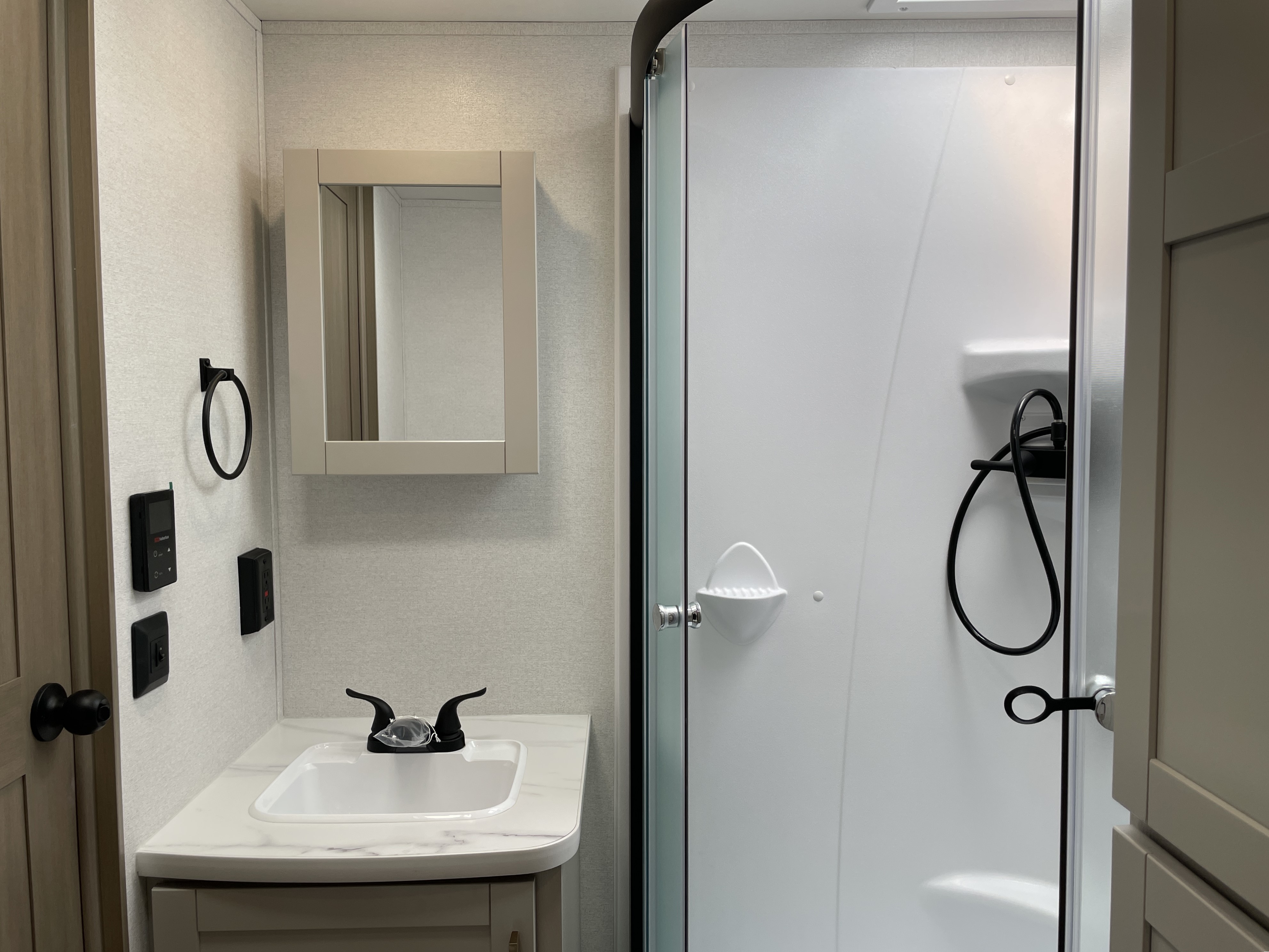 2027 Jayco Jay Flight 334RTS, $ 44,999