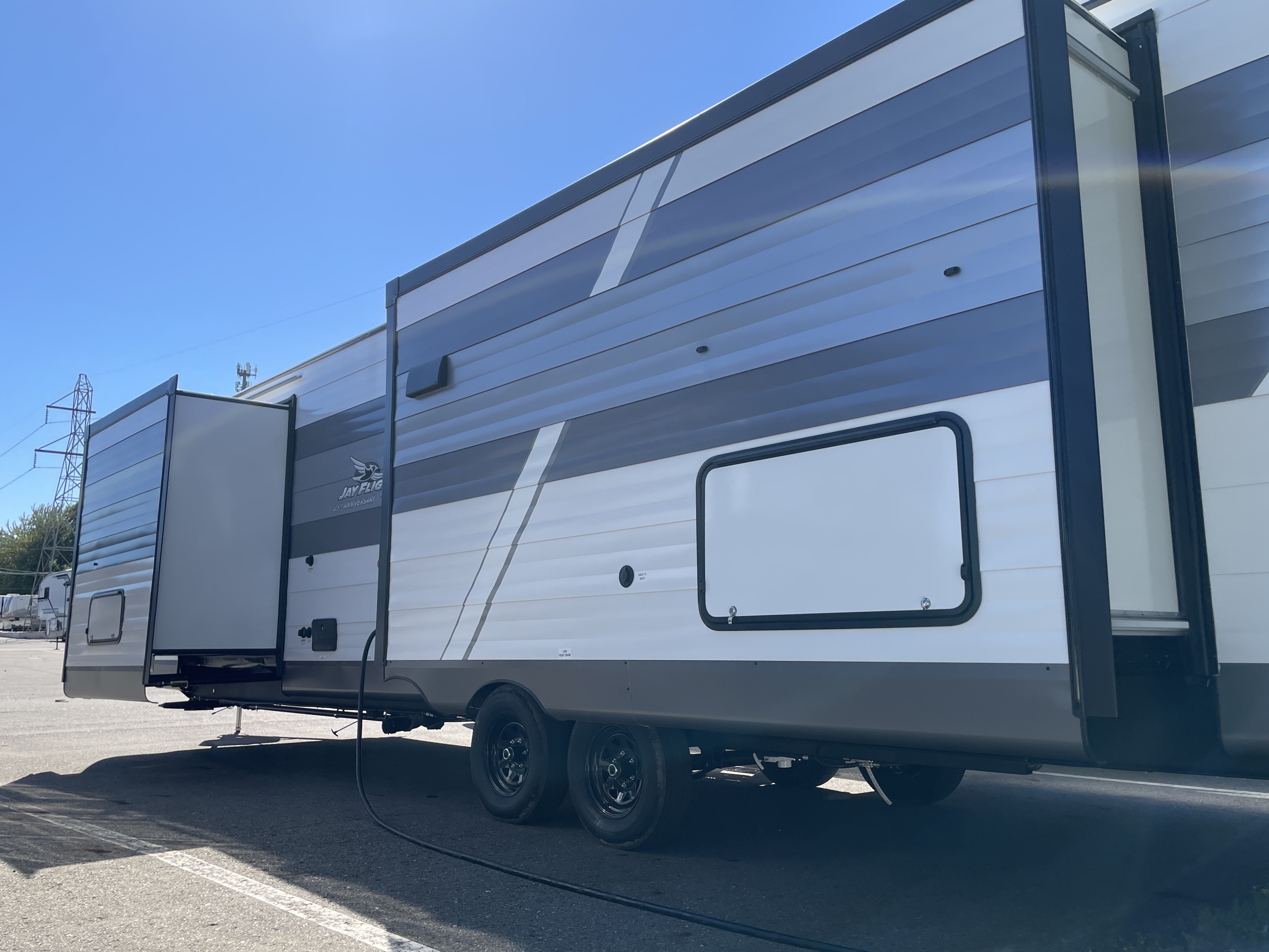 2027 Jayco Jay Flight 334RTS, $ 44,999