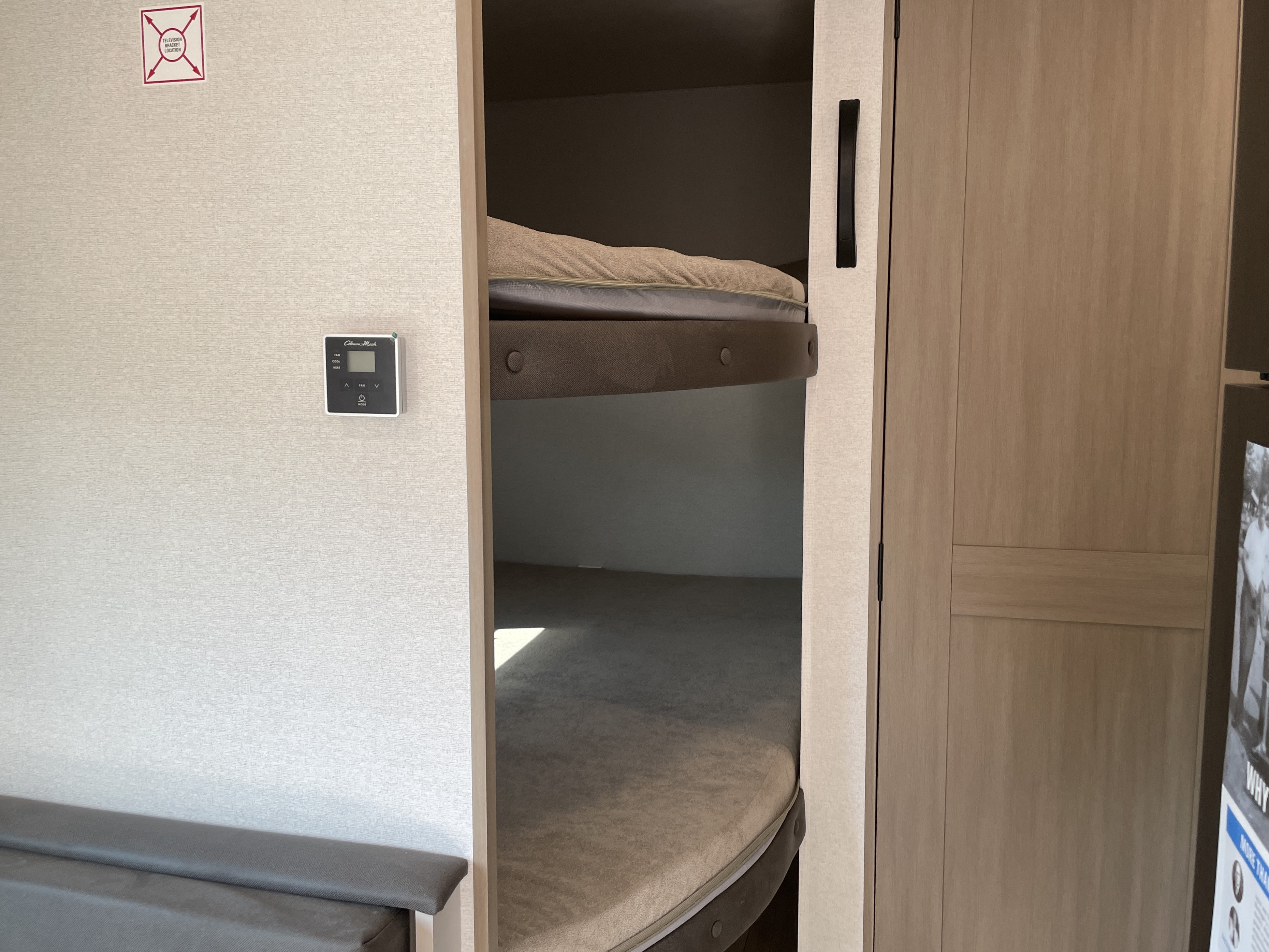 2027 Jayco Jay Flight 260BH, $ 21,999