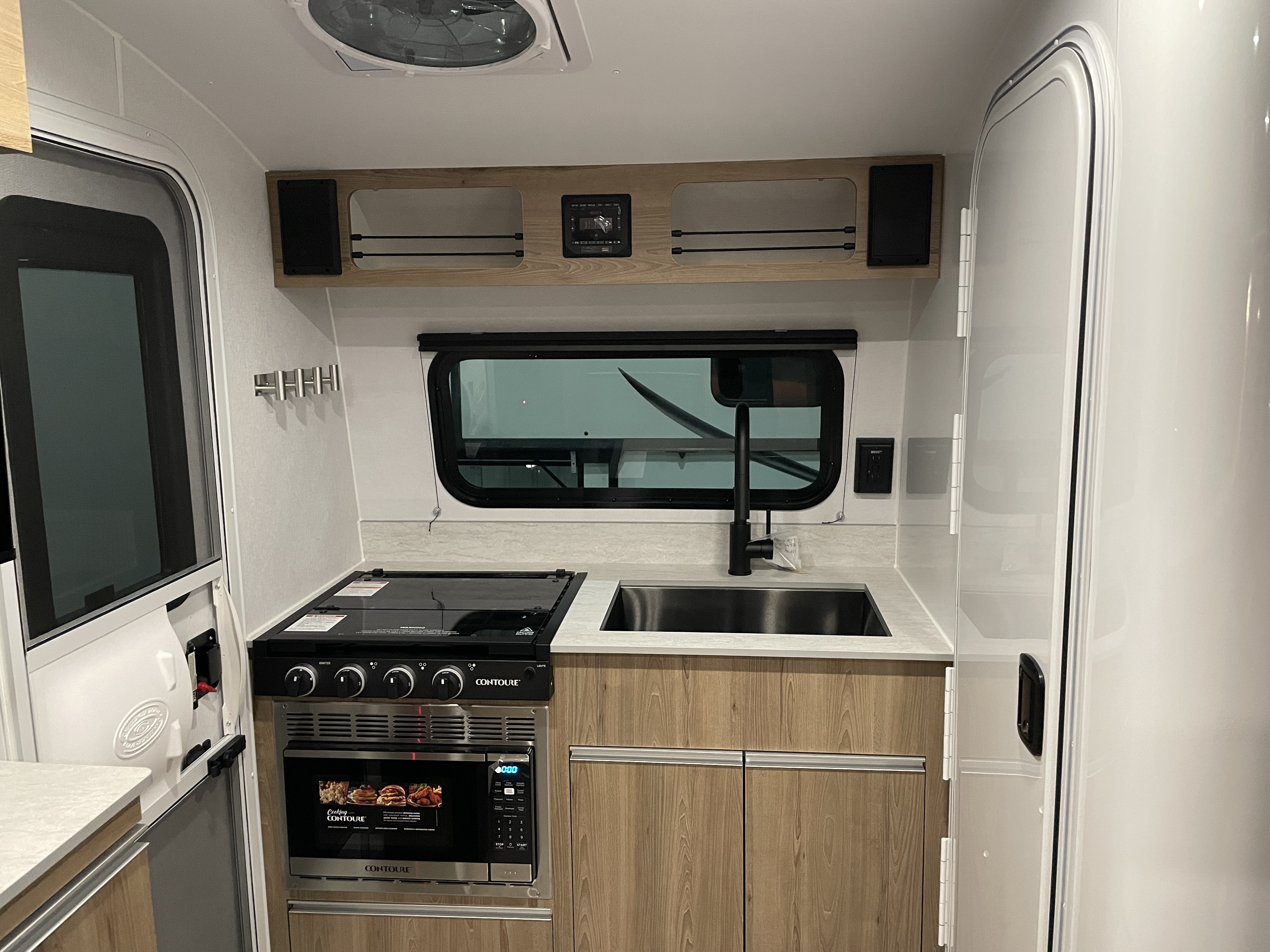 2027 inTech RV Sol Dawn, $ 42,999