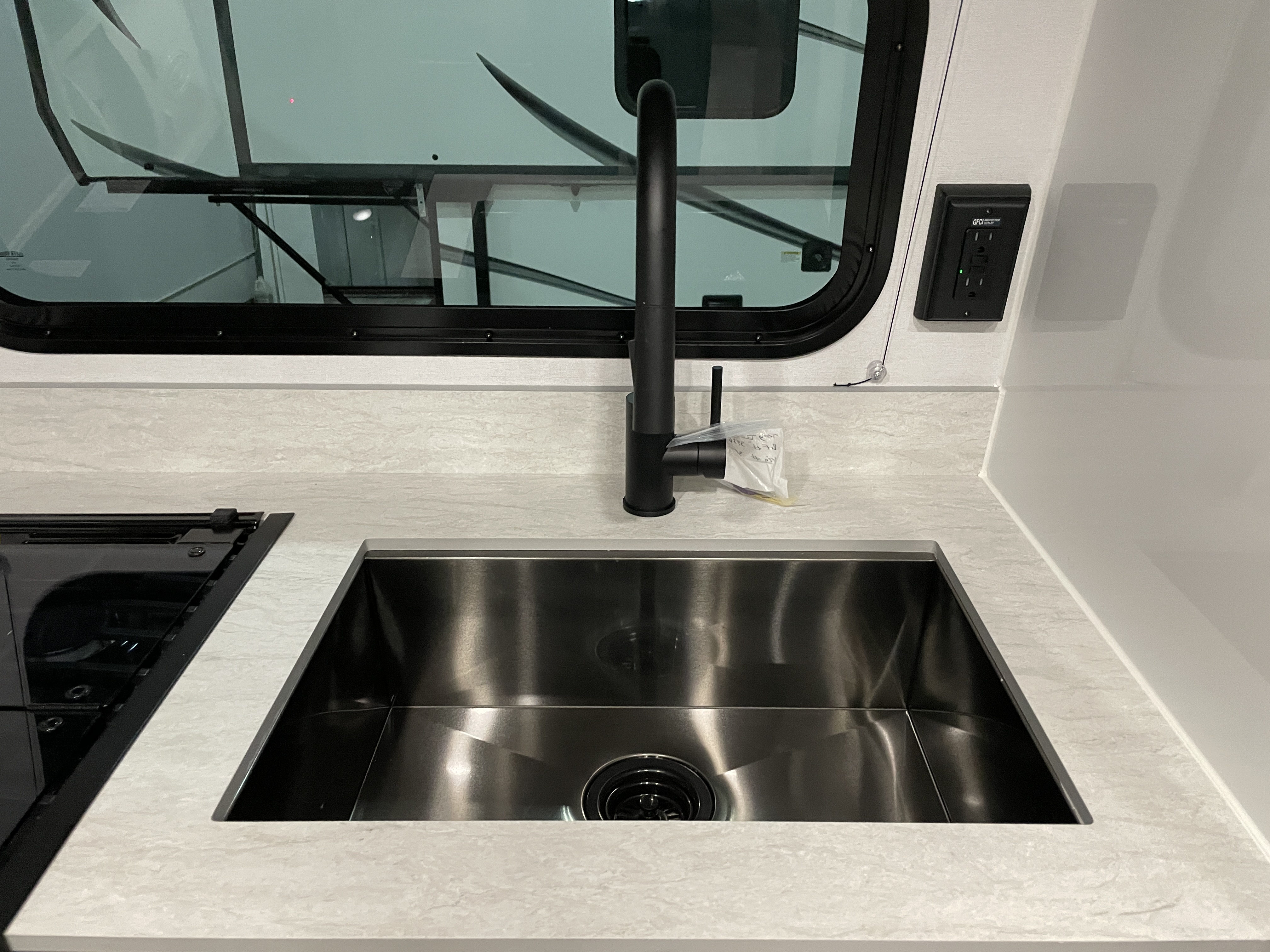 2027 inTech RV Sol Dawn, $ 42,999