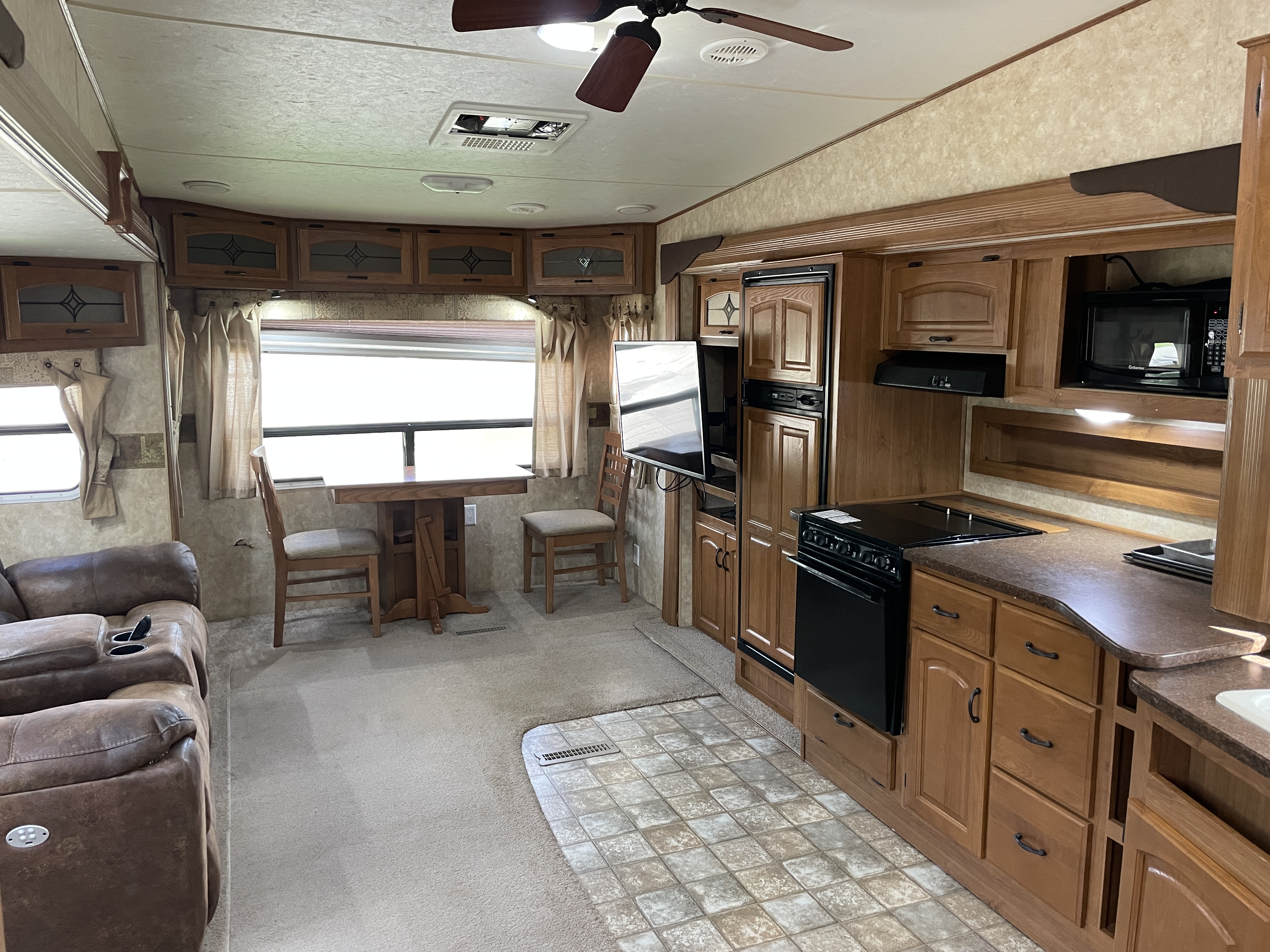 2009 CrossRoads Cruiser CF30SK, $ 10,490