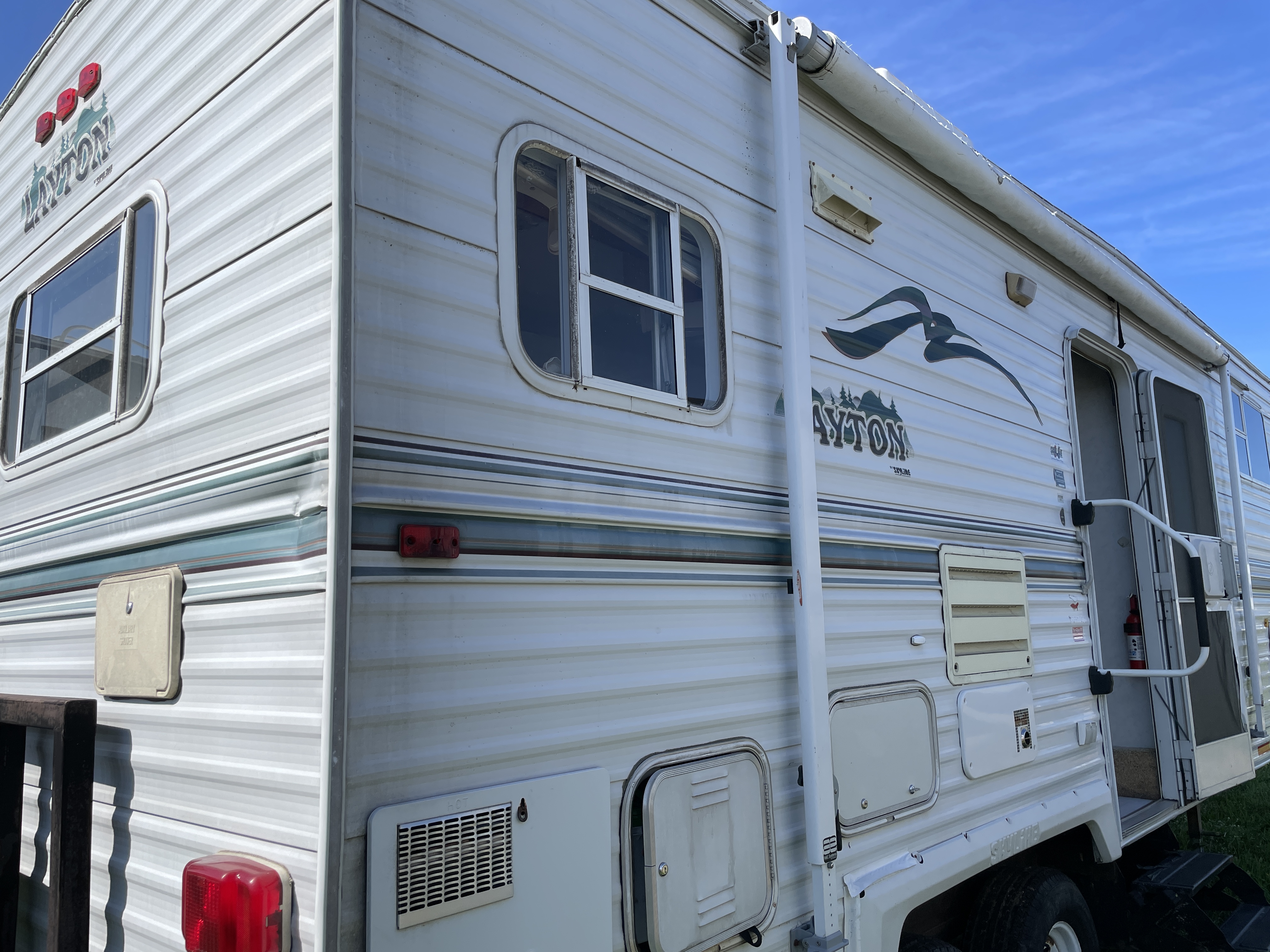 2000 Skyline Layton 2655, $ 2,495