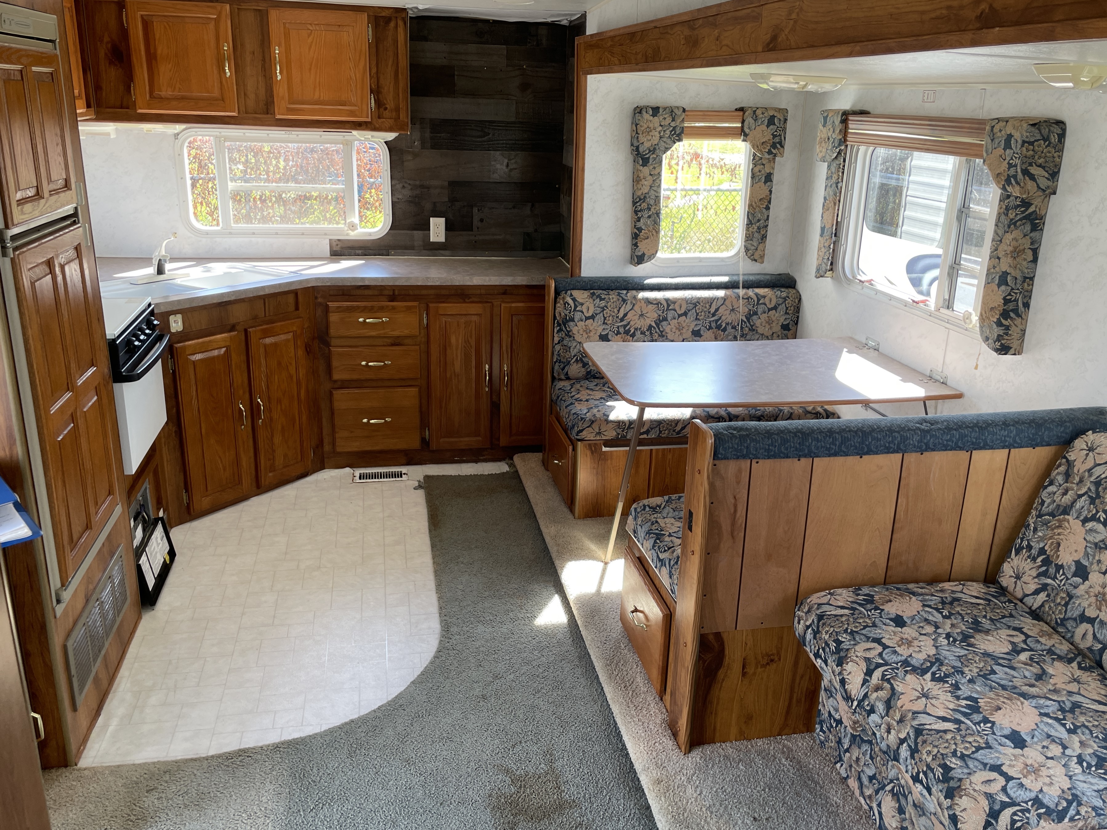 2000 Skyline Layton 2655, $ 2,495