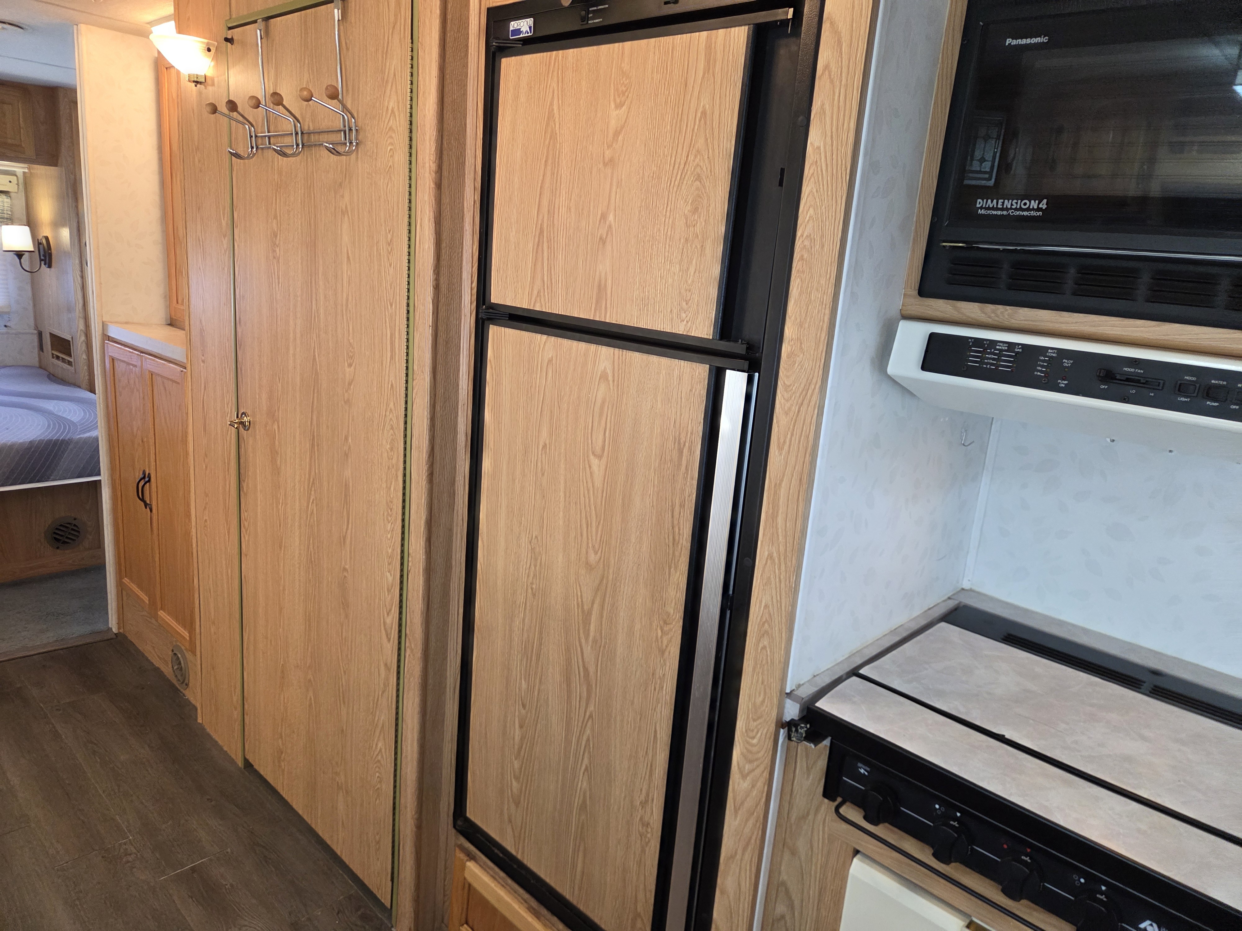 1997 Georgie Boy Cruise Master 3415, $ 10,495