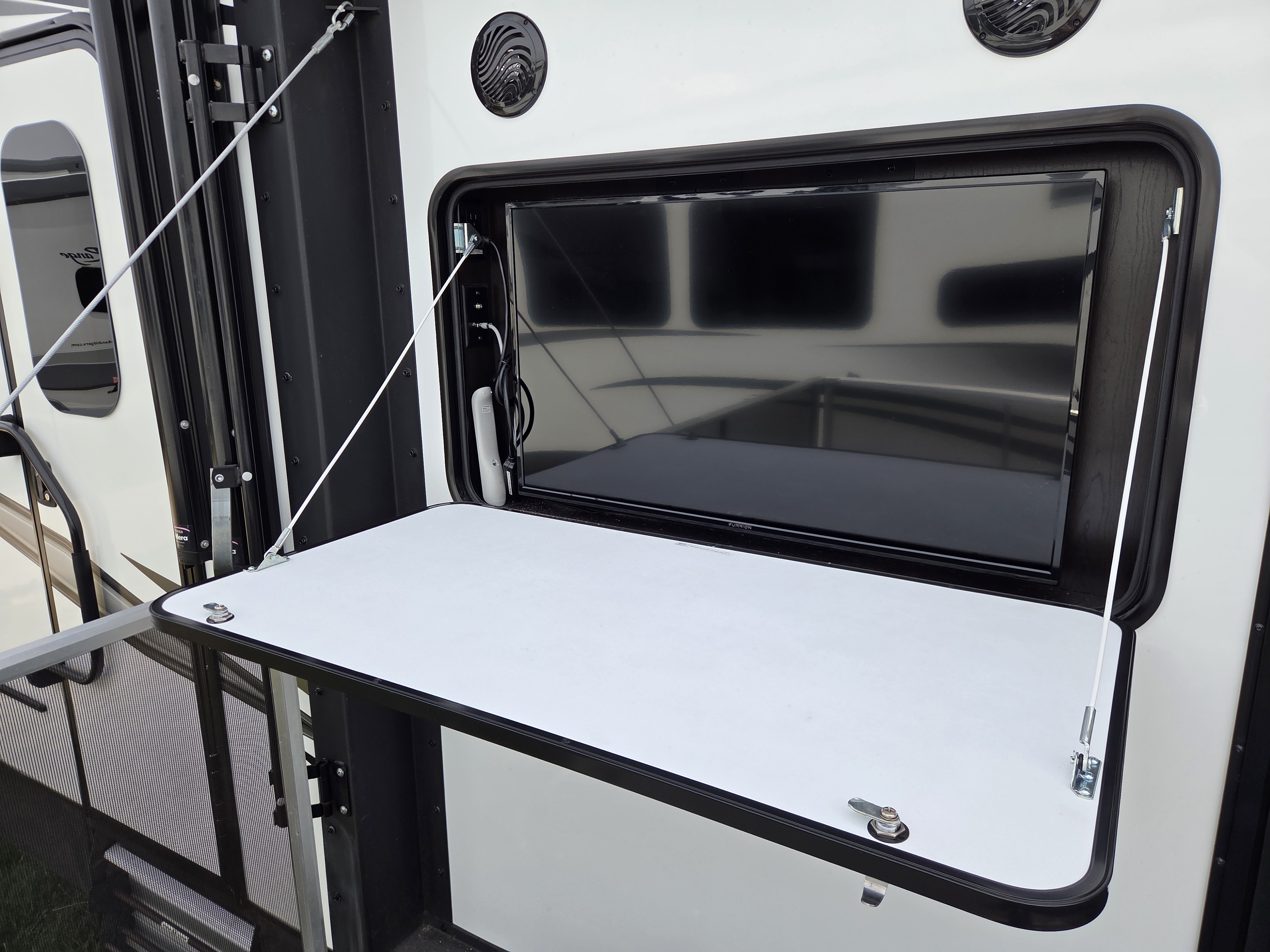 2021 Jayco Seismic 4113, $ 72,490