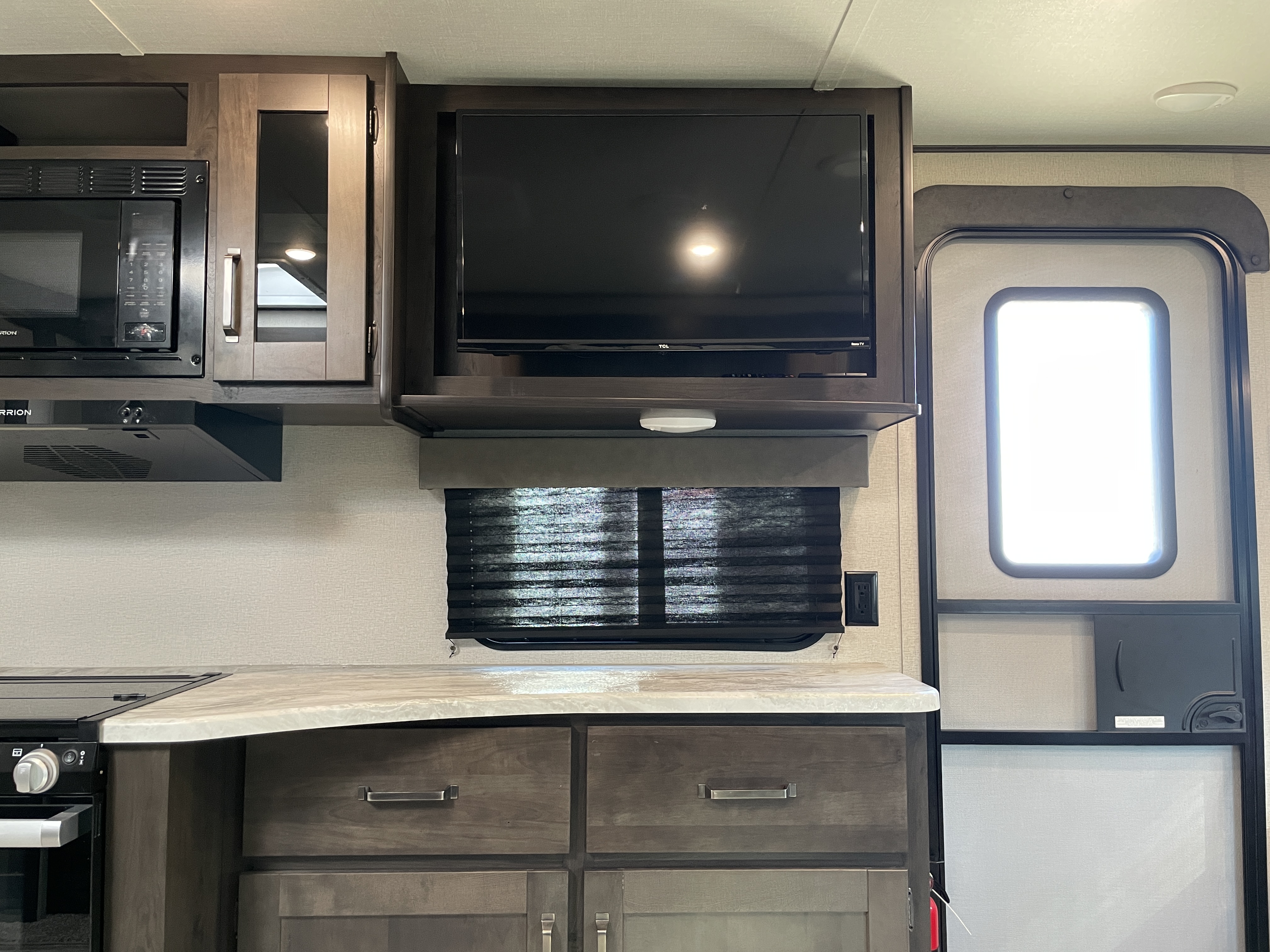 2021 Grand Design Transcend Xplor 245RL, $ 15,990