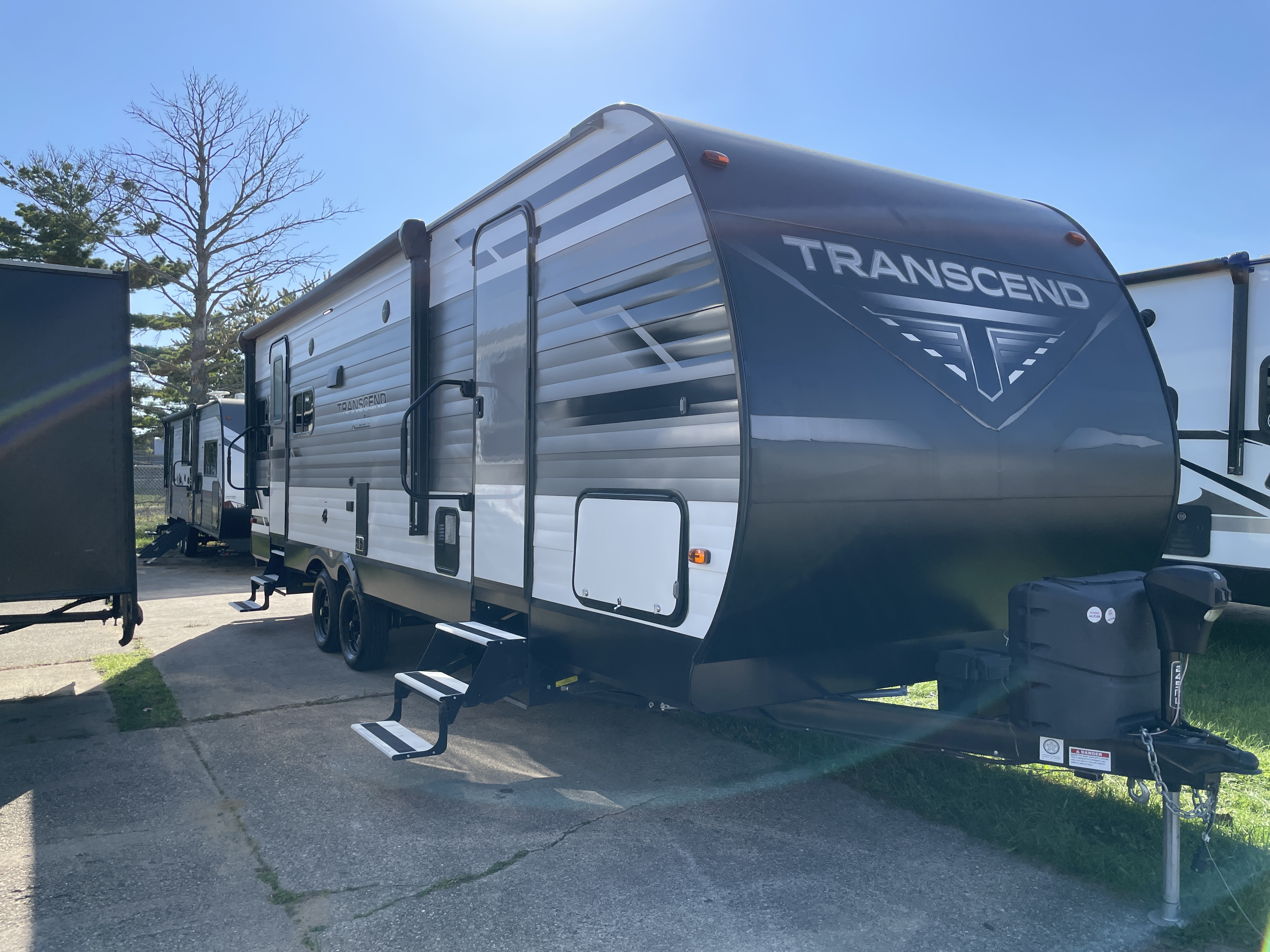 2021 Grand Design Transcend Xplor 245RL, $ 15,990