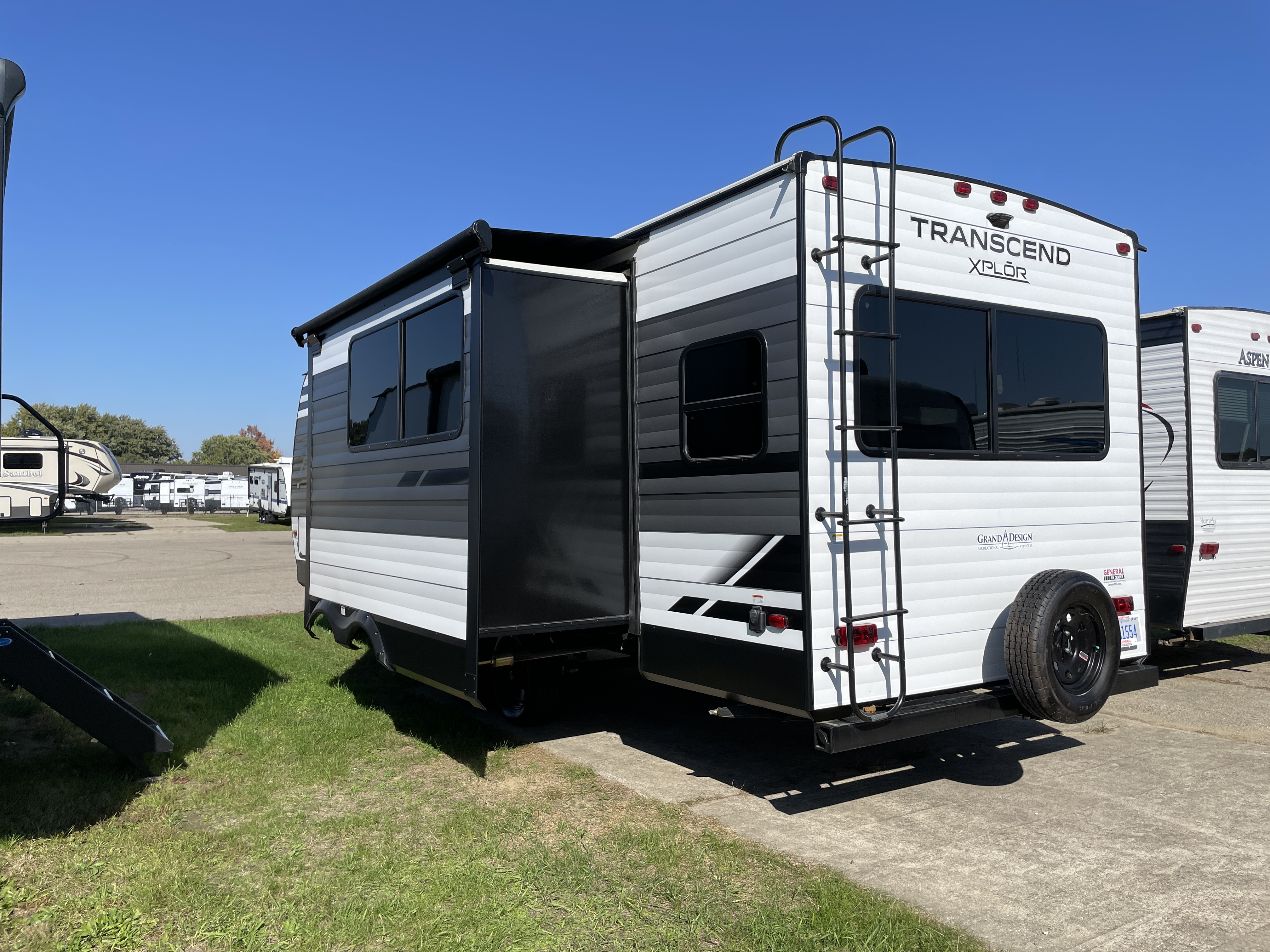 2021 Grand Design Transcend Xplor 245RL, $ 15,990