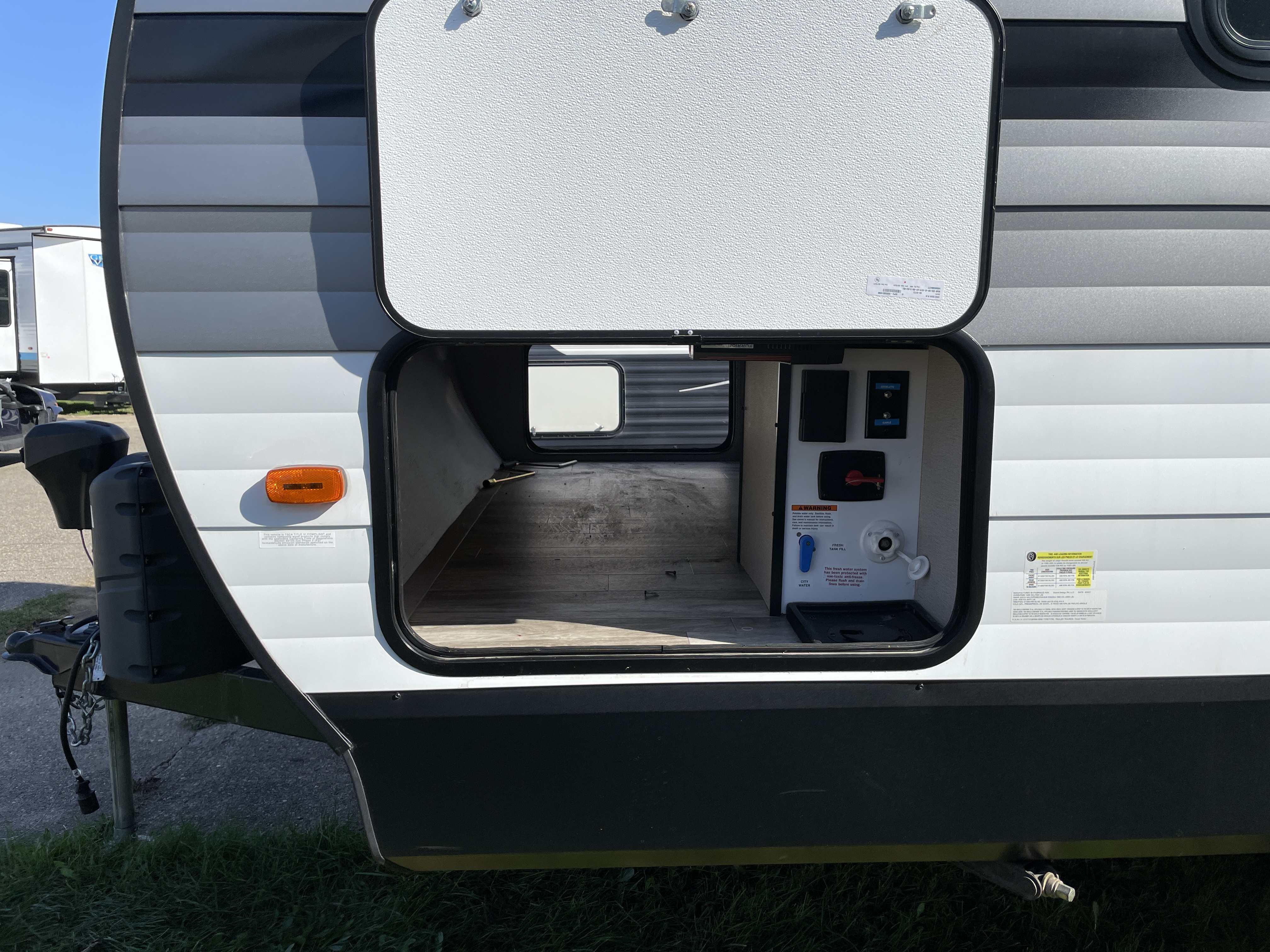 2021 Grand Design Transcend Xplor 245RL, $ 15,990