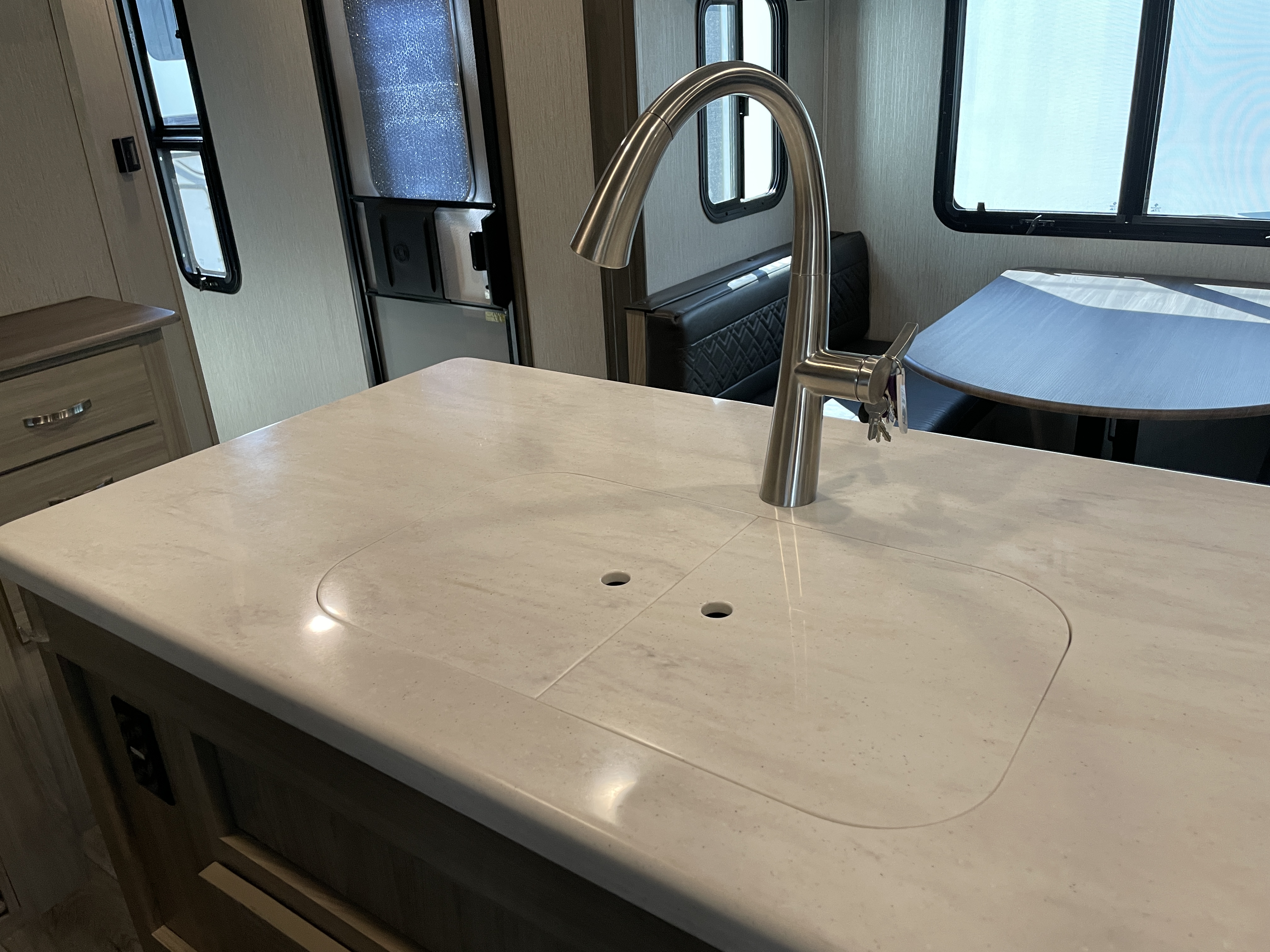 2021 Coachmen Freedom Express Liberty Edition 324R, $ 31,490