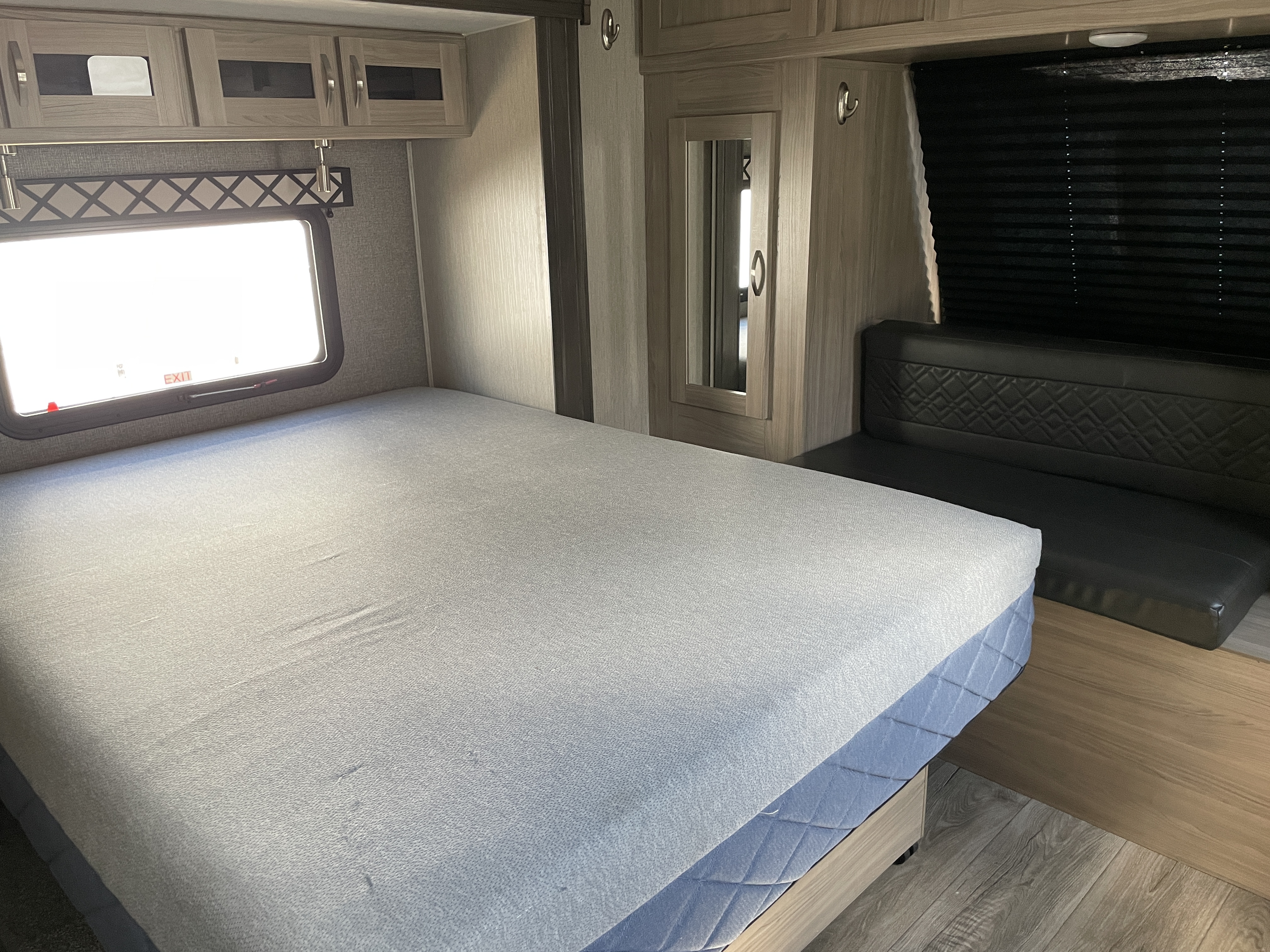 2021 Coachmen Freedom Express Liberty Edition 324R, $ 31,490