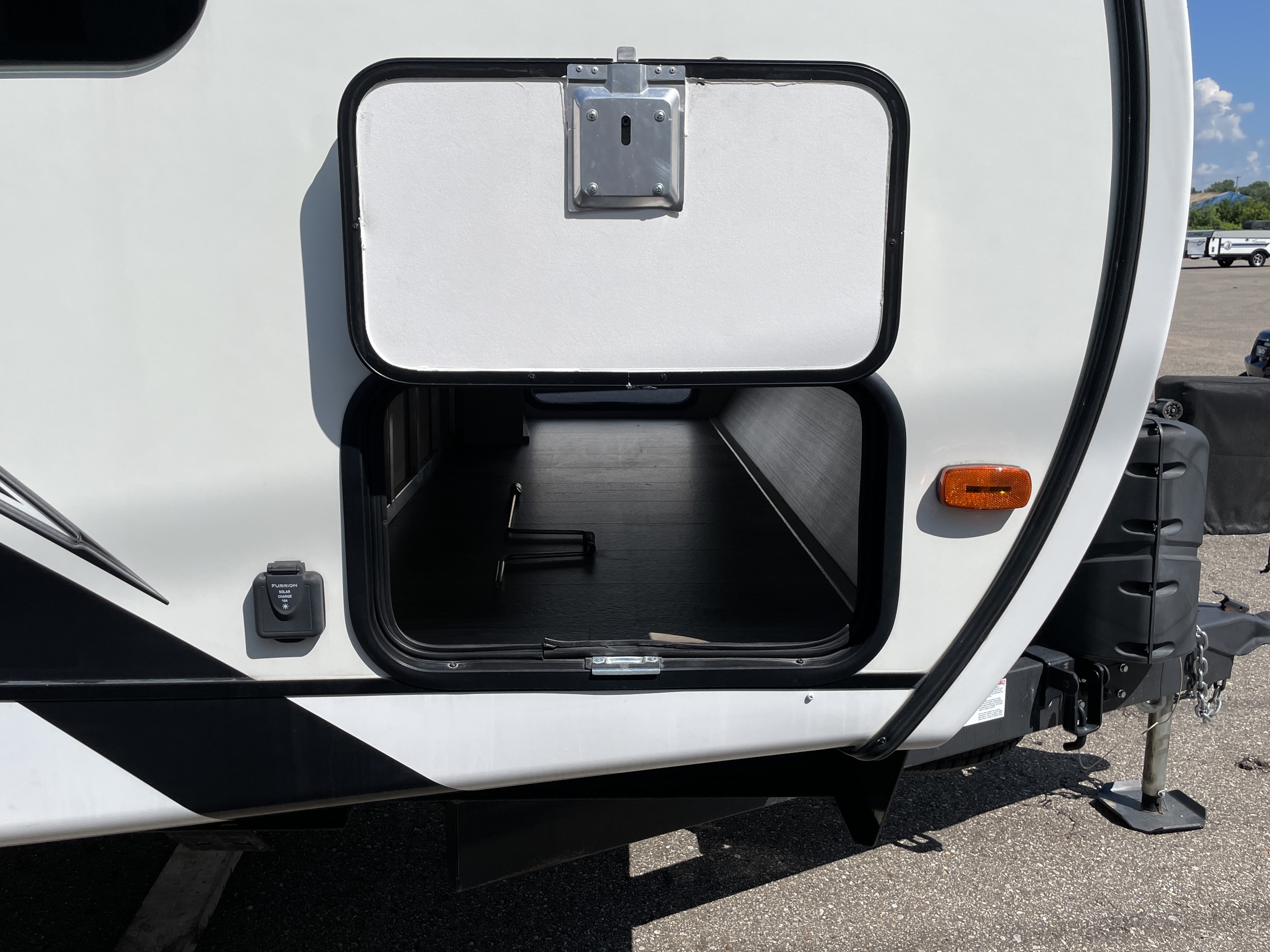 2021 Coachmen Freedom Express Liberty Edition 324R, $ 31,490