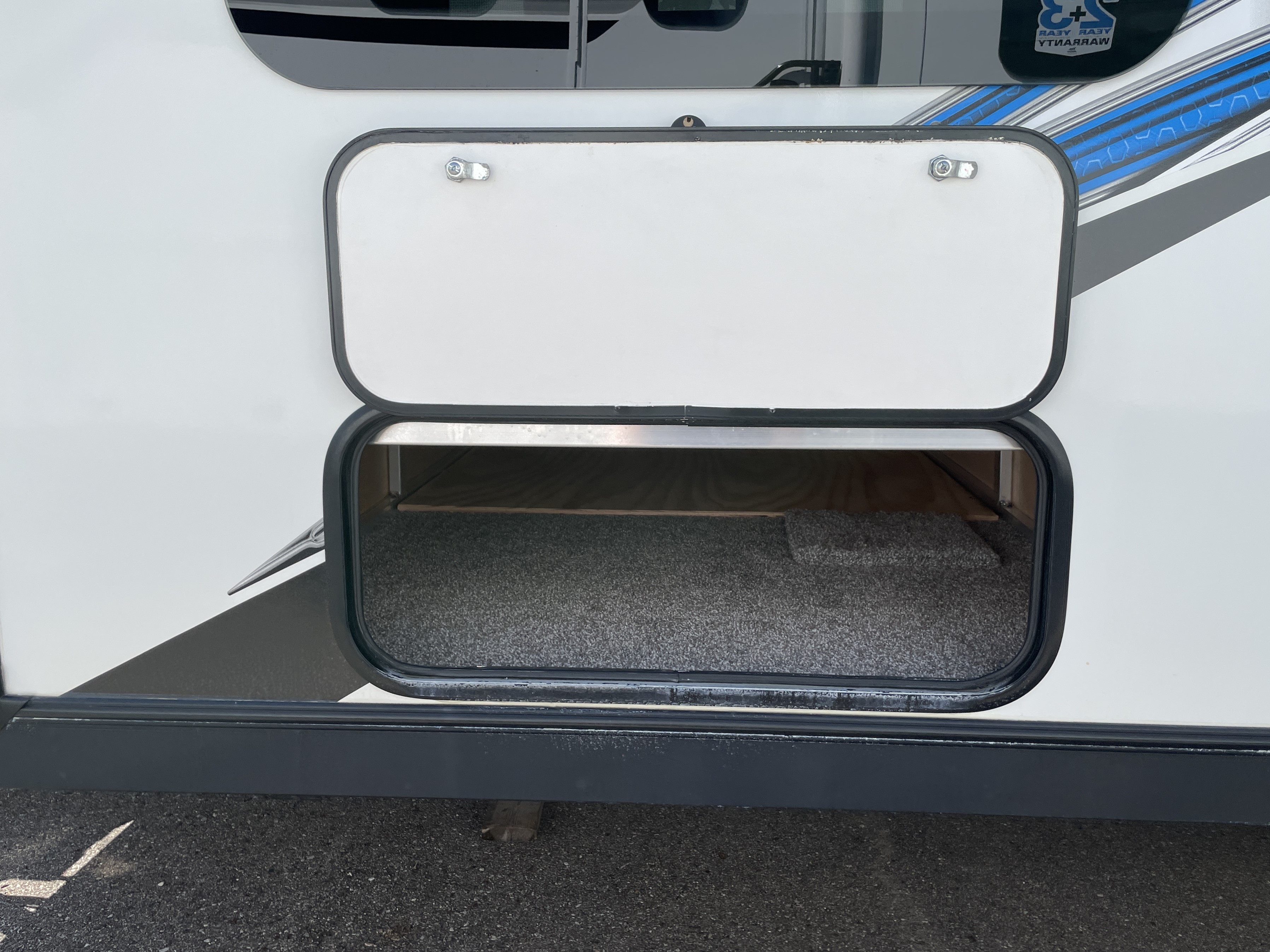 2021 Coachmen Freedom Express Liberty Edition 324R, $ 31,490