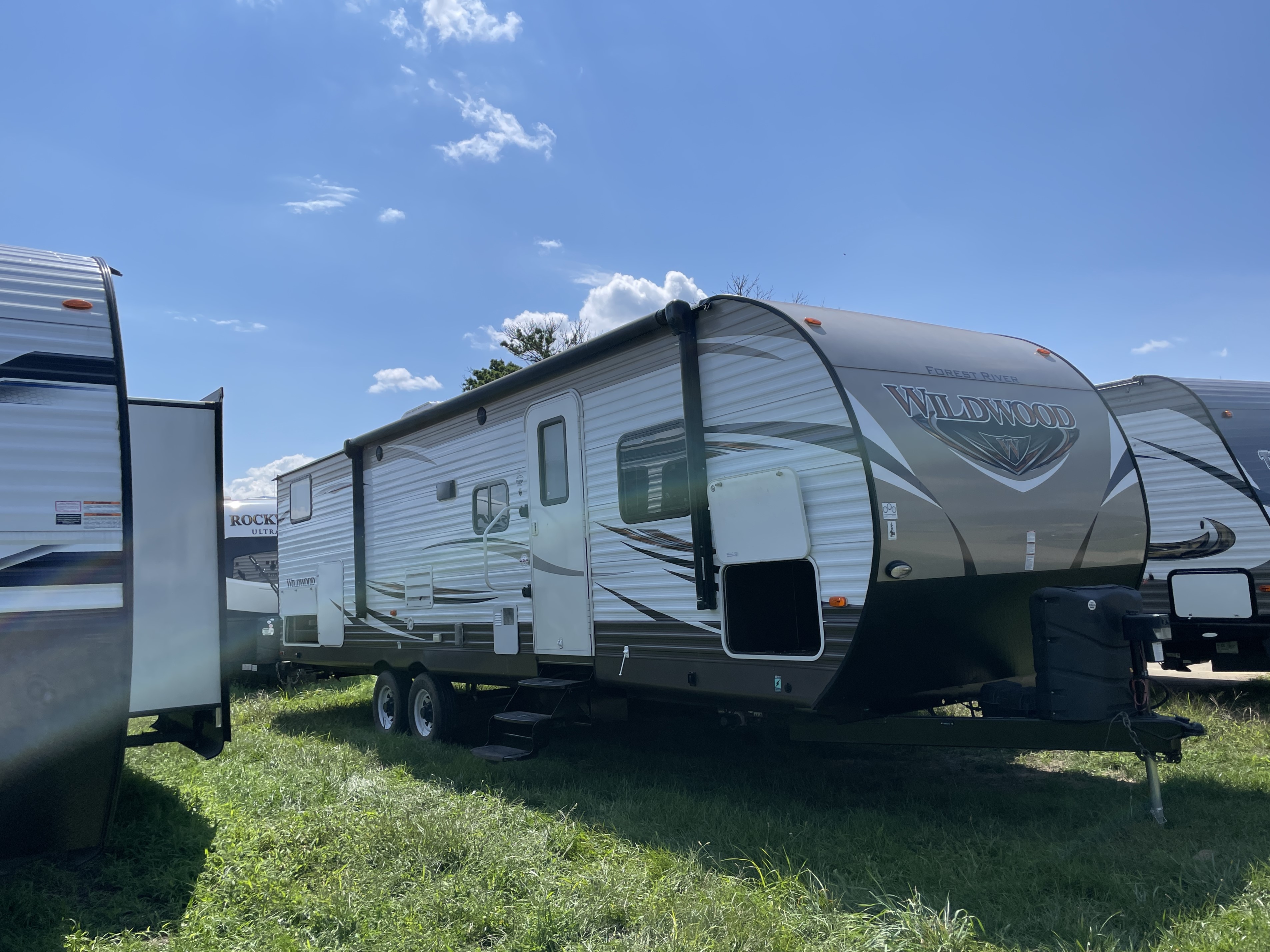 2017 Forest River Wildwood 28CKDS, $ 17,990