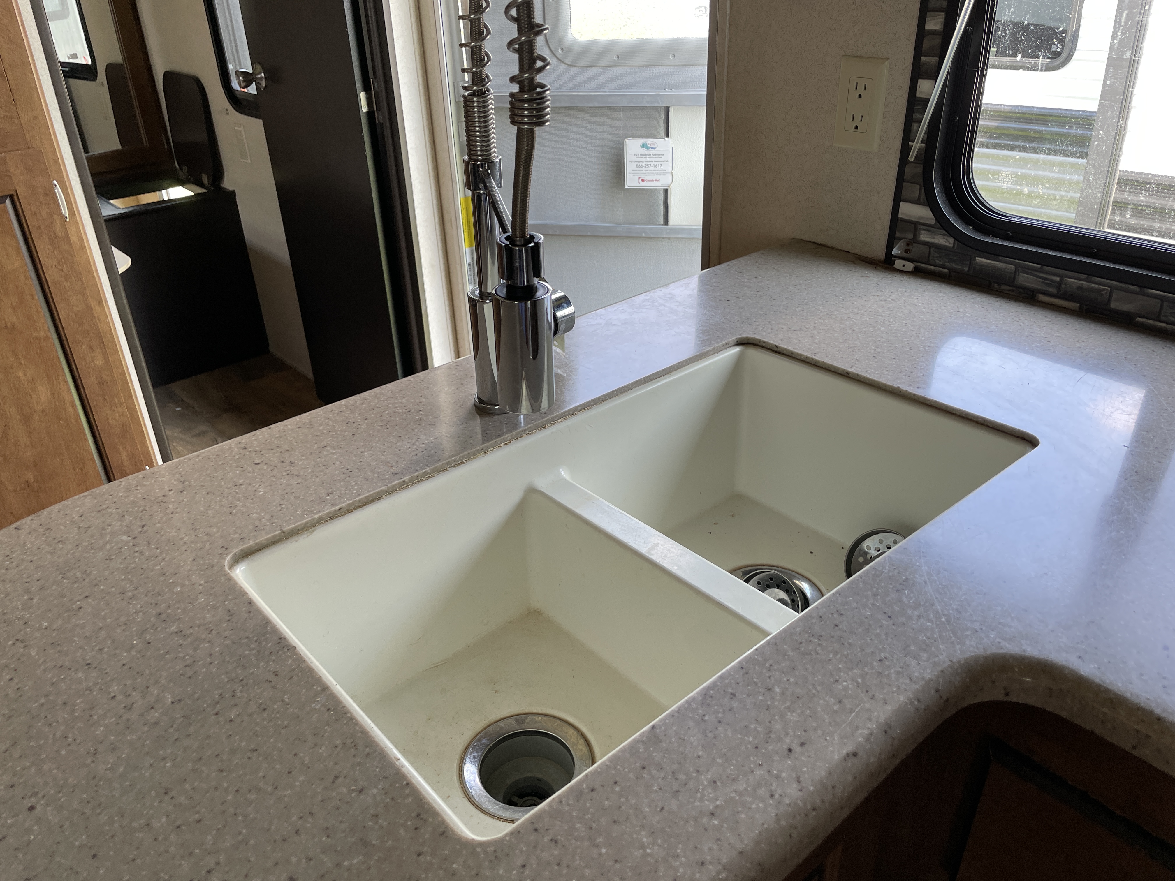 2017 Forest River Wildwood 28CKDS, $ 17,990
