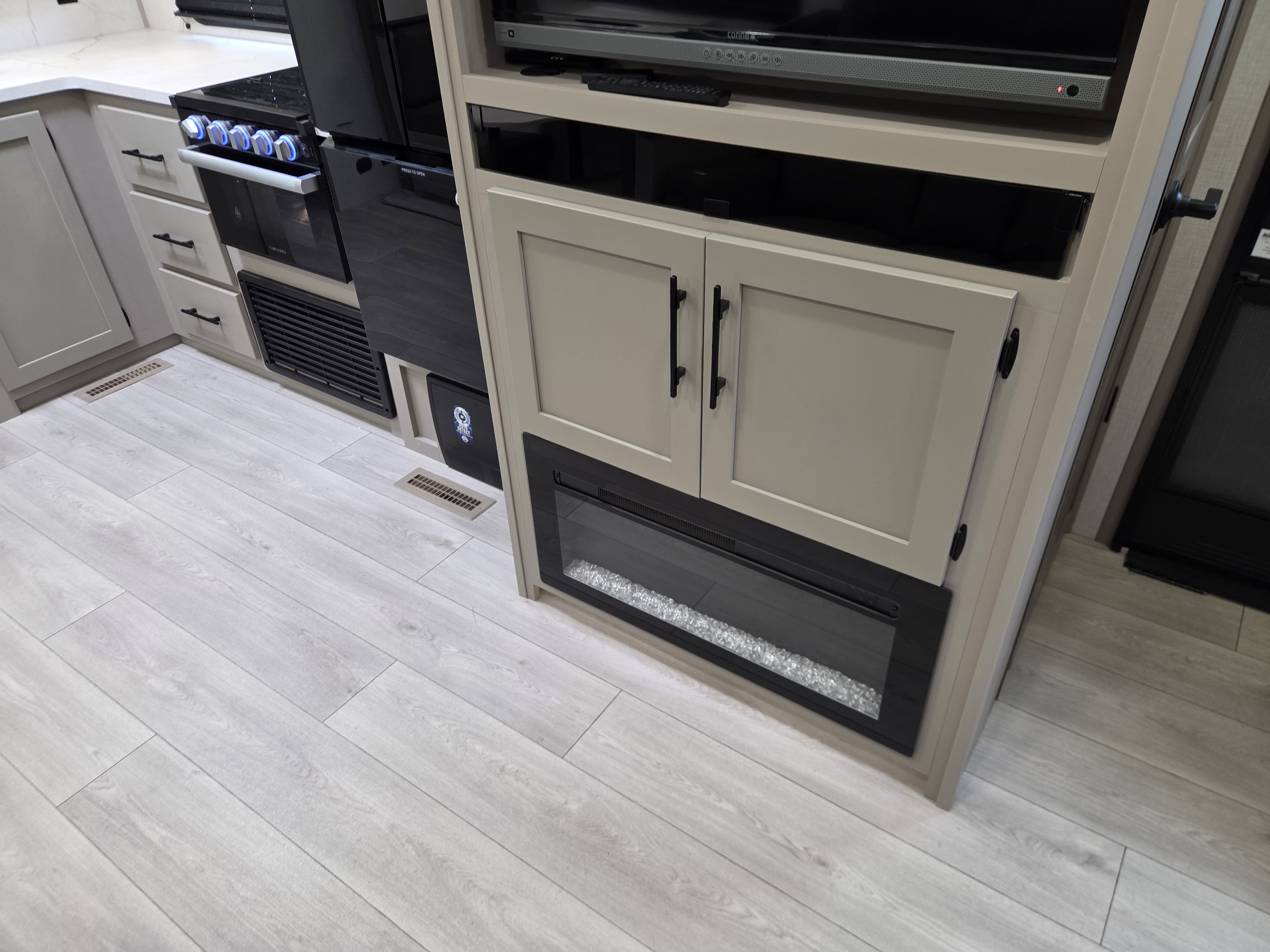 2025 KZ Connect C261RB, $ 30,490