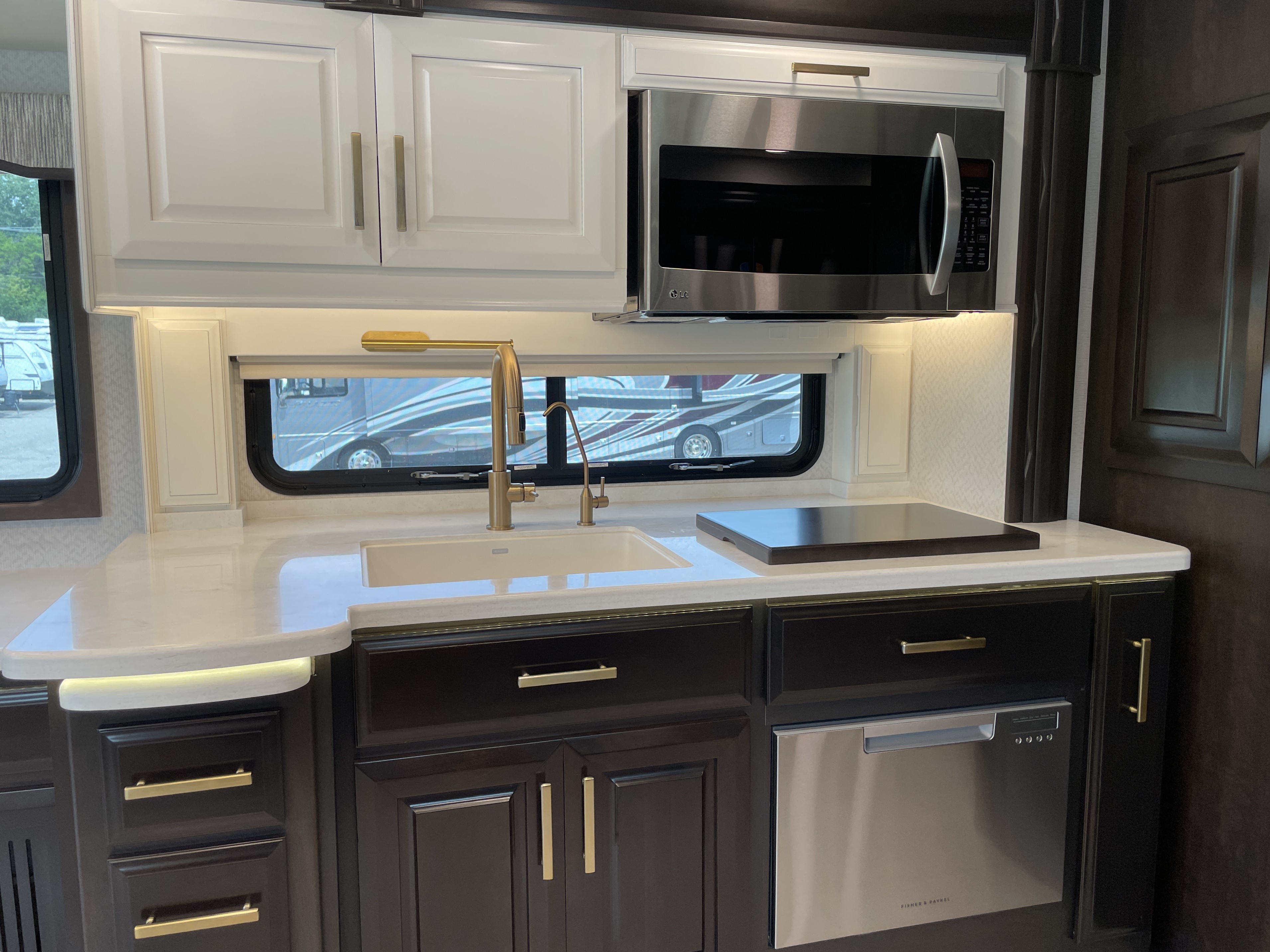 2024 Entegra Coach Cornerstone 45D, $ 529,999