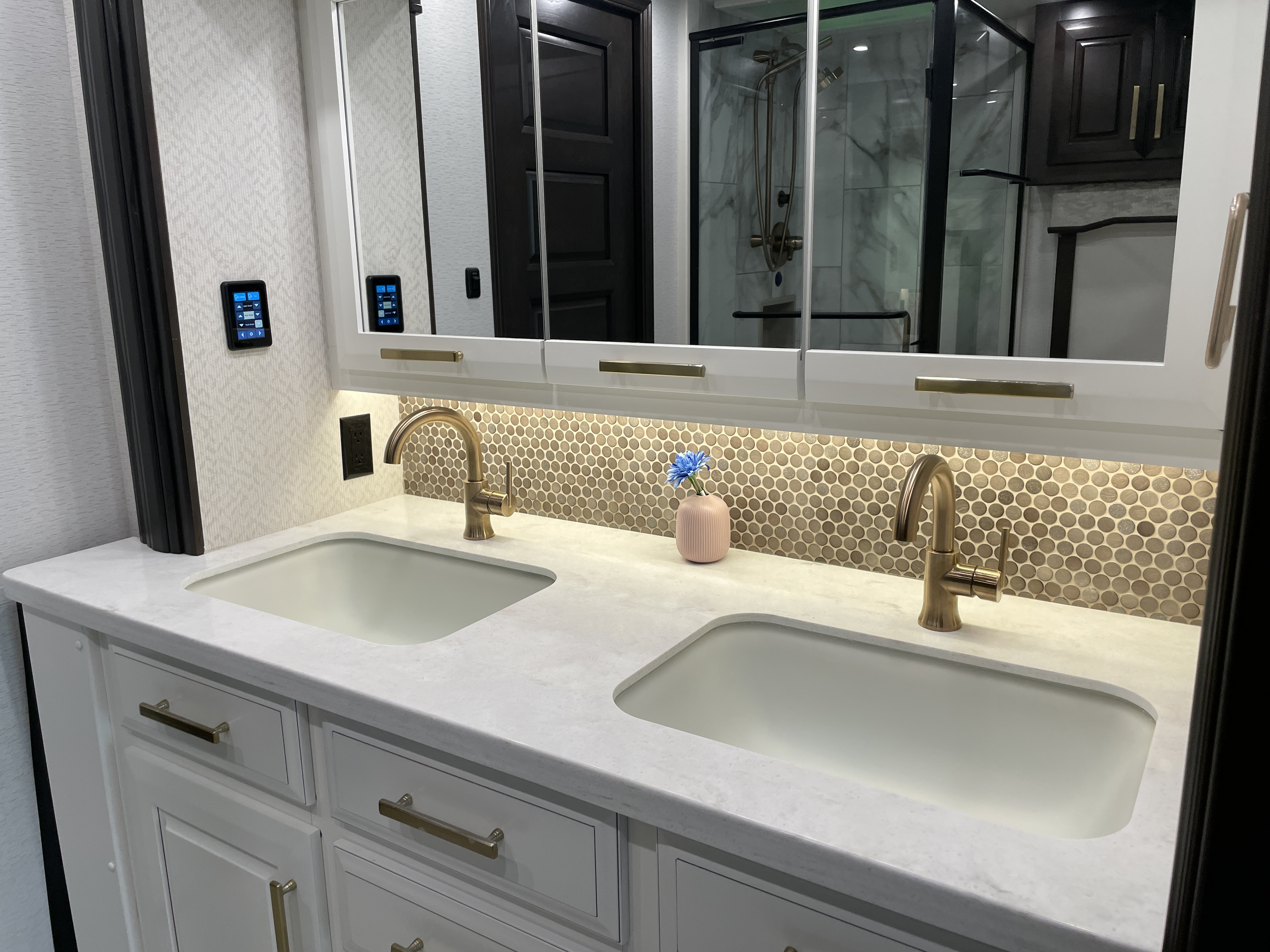 2024 Entegra Coach Cornerstone 45D, $ 529,999