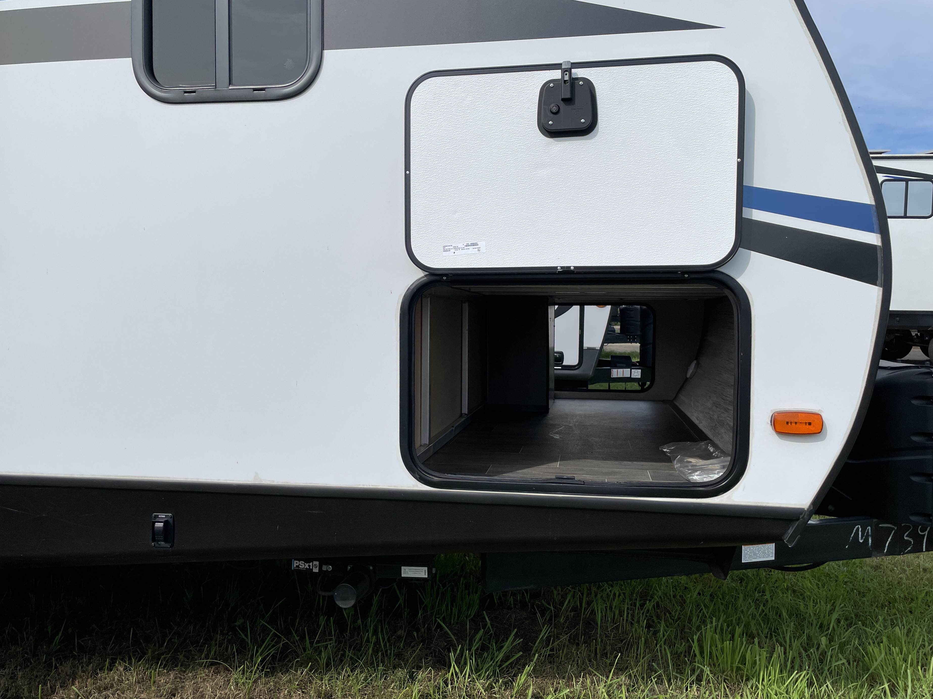 2021 CrossRoads Sunset Trail Super Lite SS222RB, $ 20,990