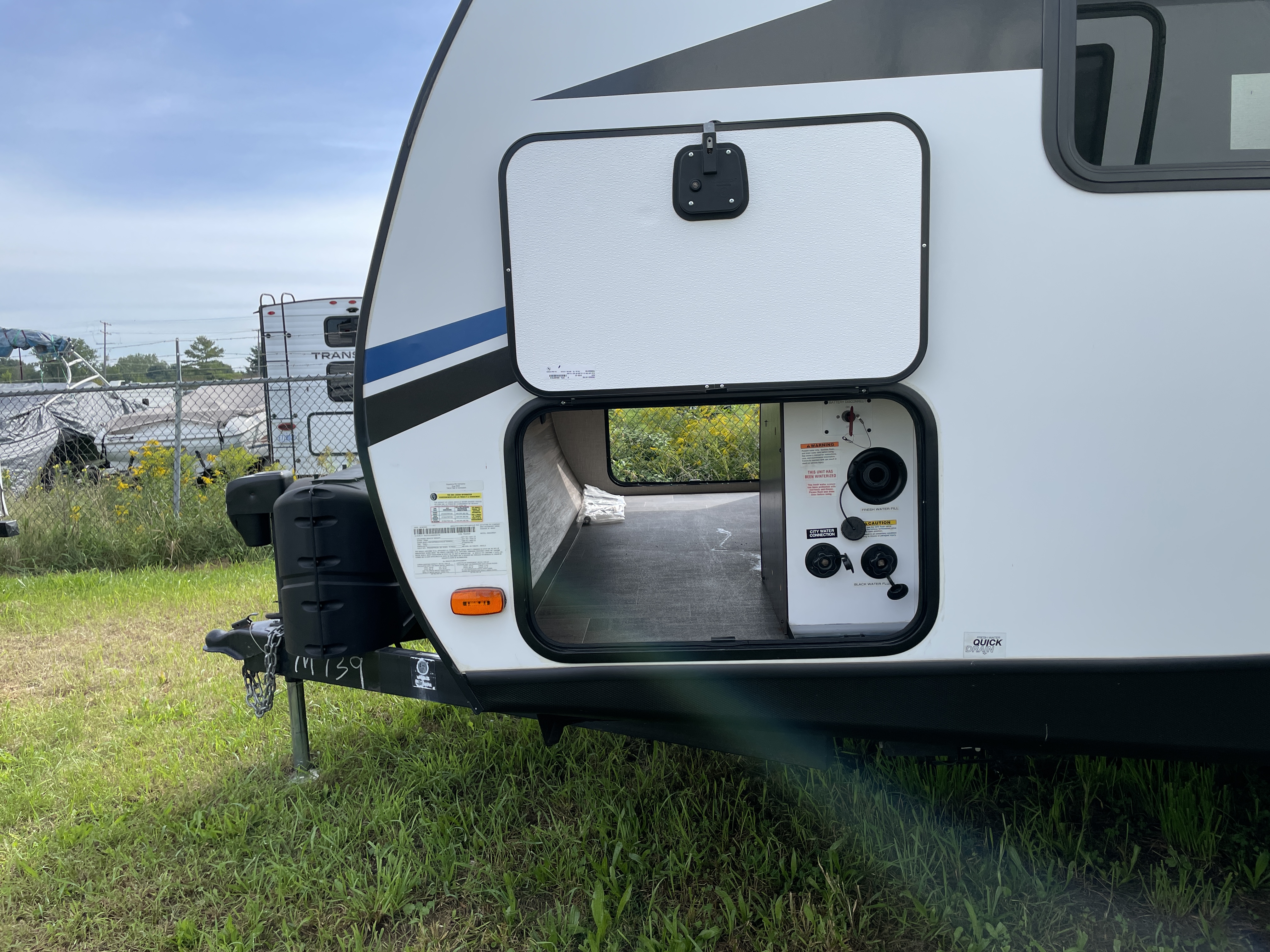 2021 CrossRoads Sunset Trail Super Lite SS222RB, $ 20,990
