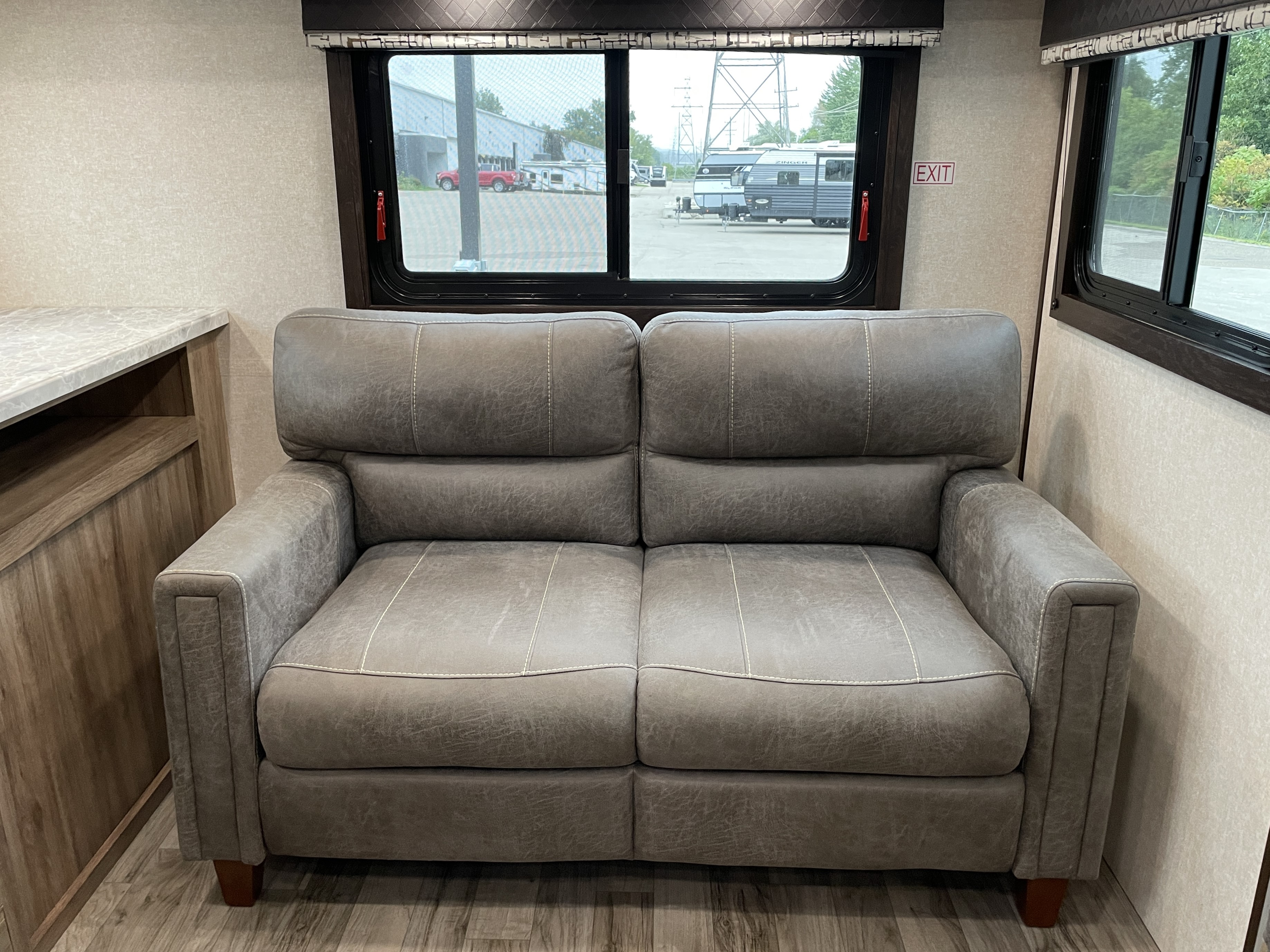 2019 Jayco Jay Feather 24RL, $ 14,990