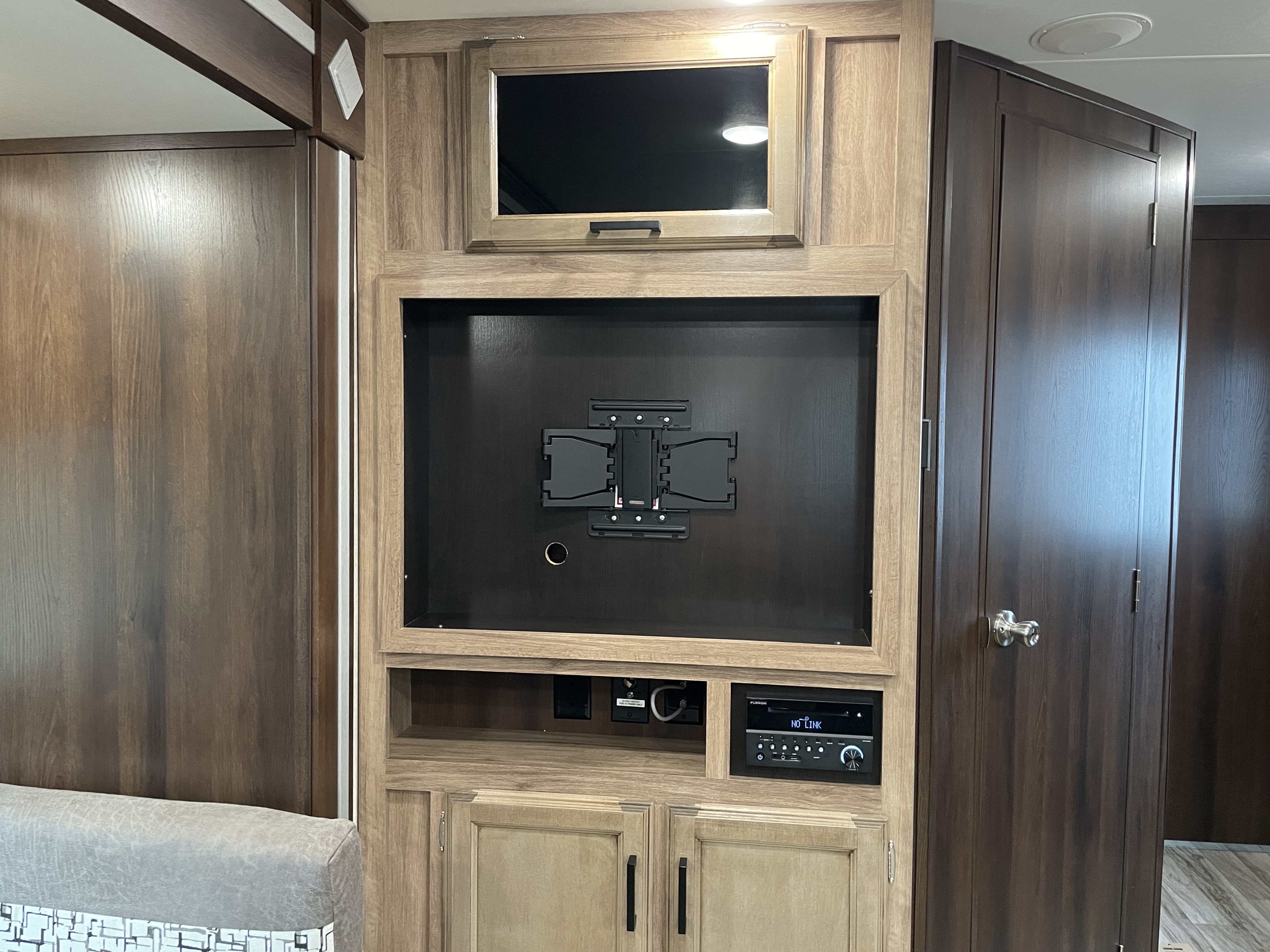 2019 Jayco Jay Feather 24RL, $ 14,990