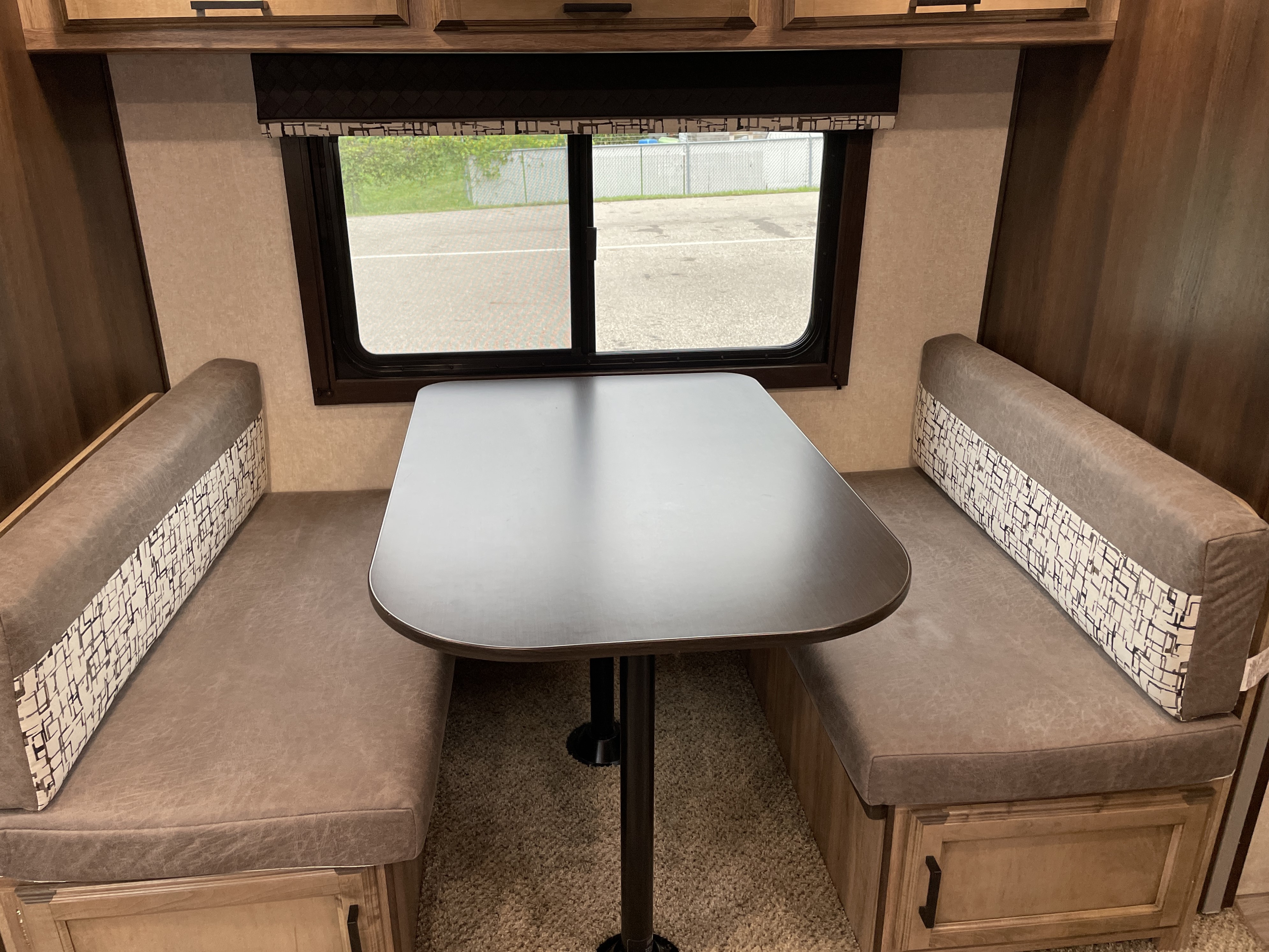 2019 Jayco Jay Feather 24RL, $ 14,990