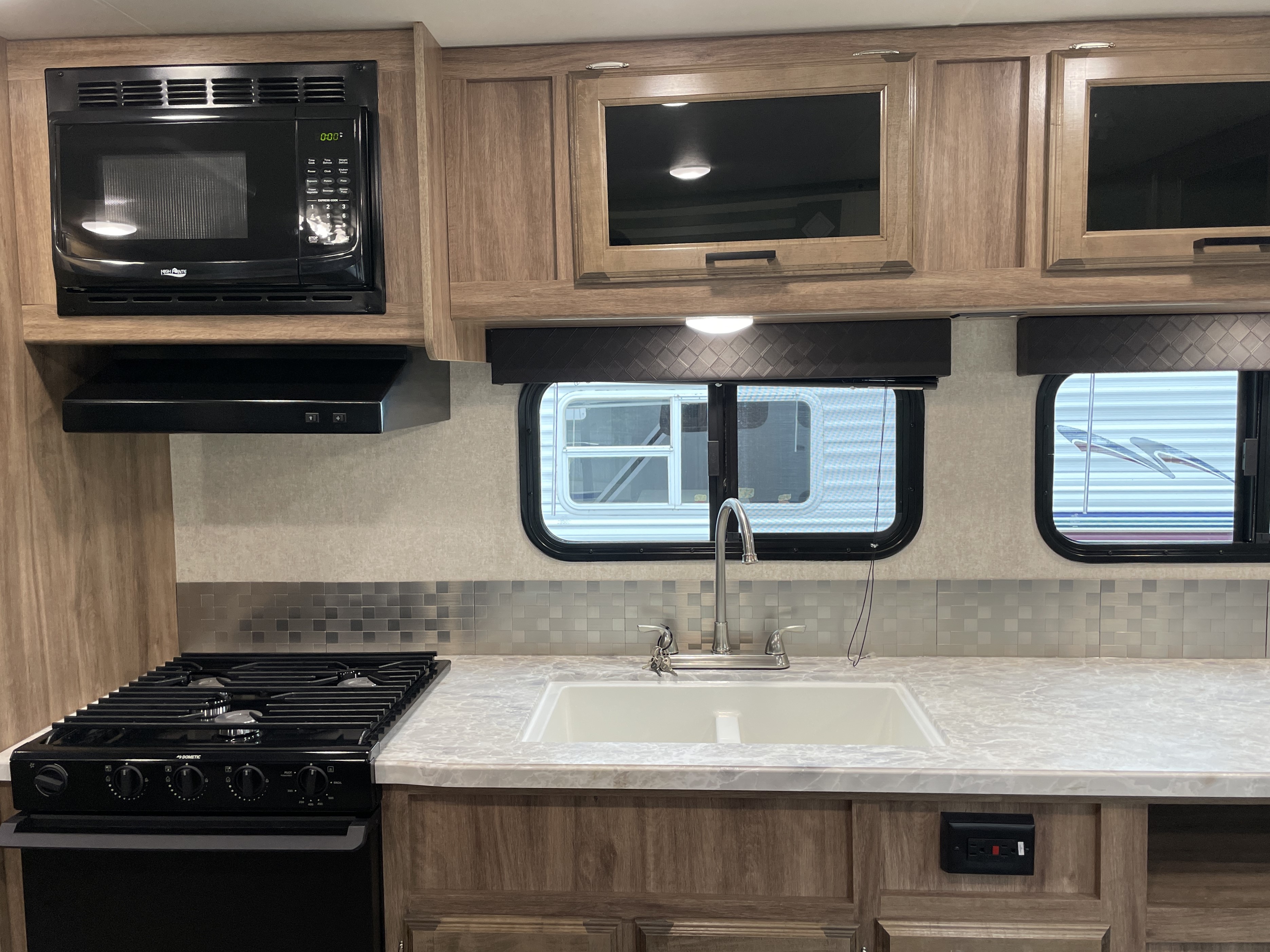 2019 Jayco Jay Feather 24RL, $ 14,990