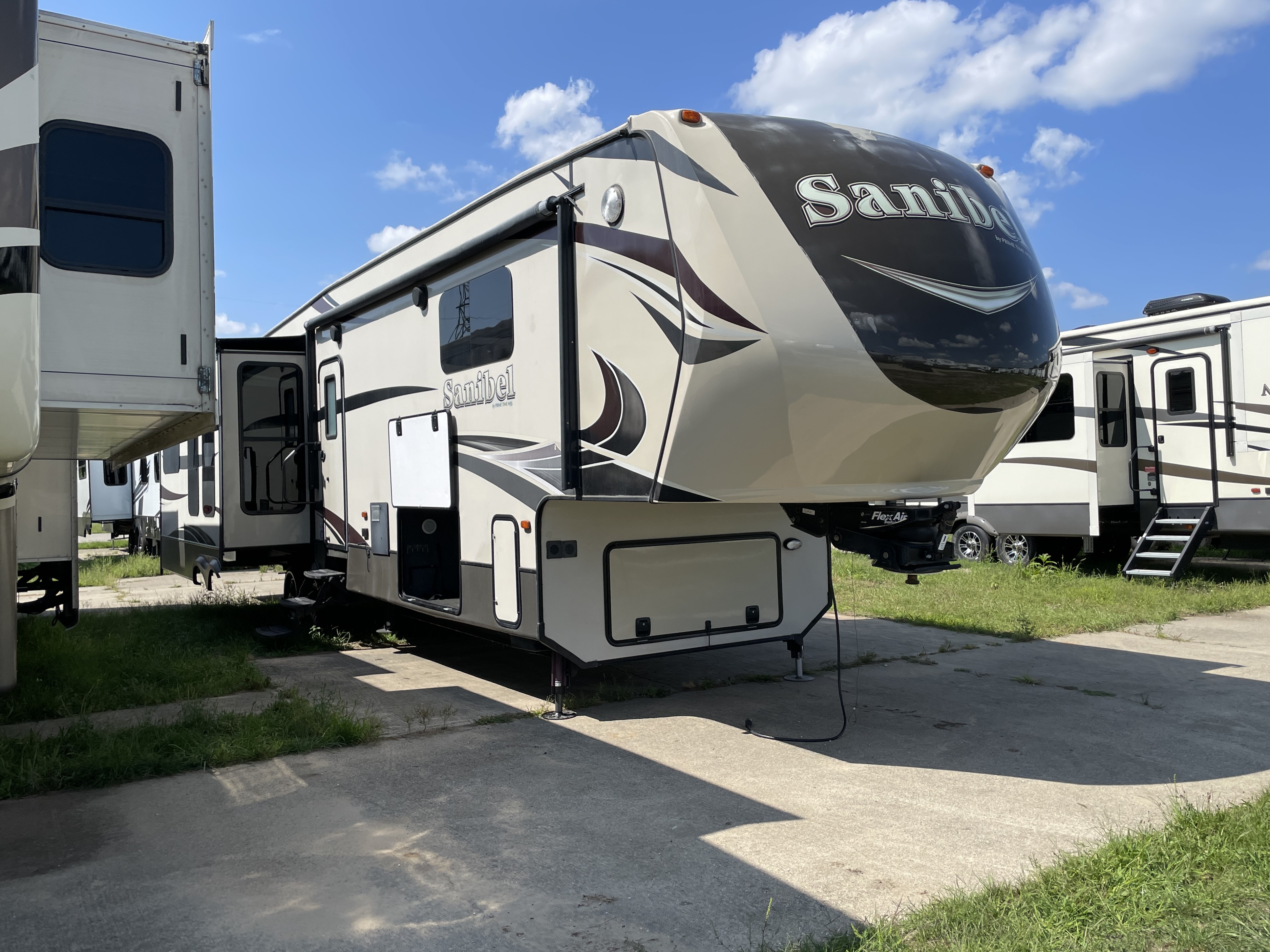 2016 Prime Time Manufacturing Sanibel 3601 Residen, $ 24,490