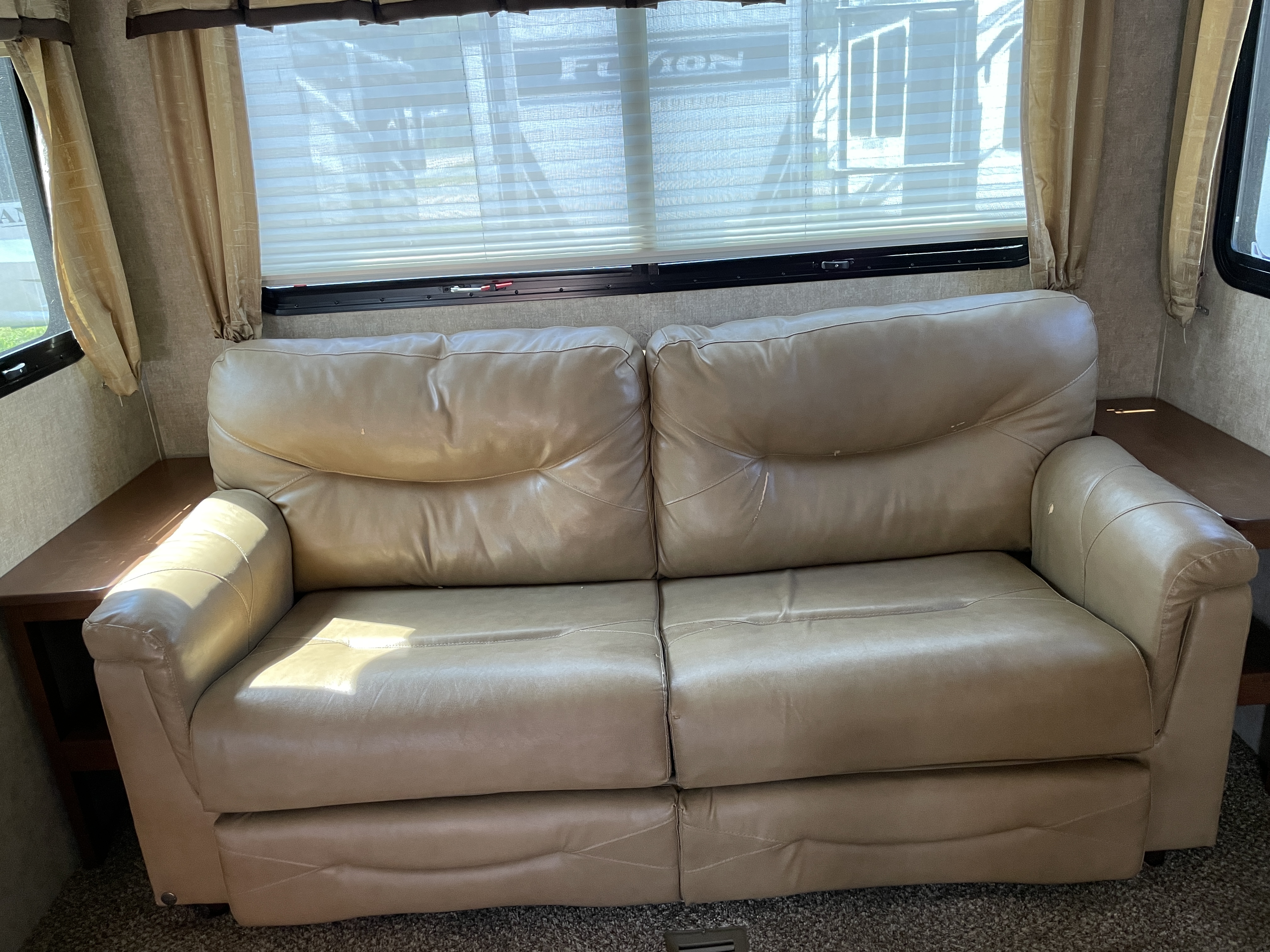 2016 Prime Time Manufacturing Sanibel 3601 Residen, $ 24,490