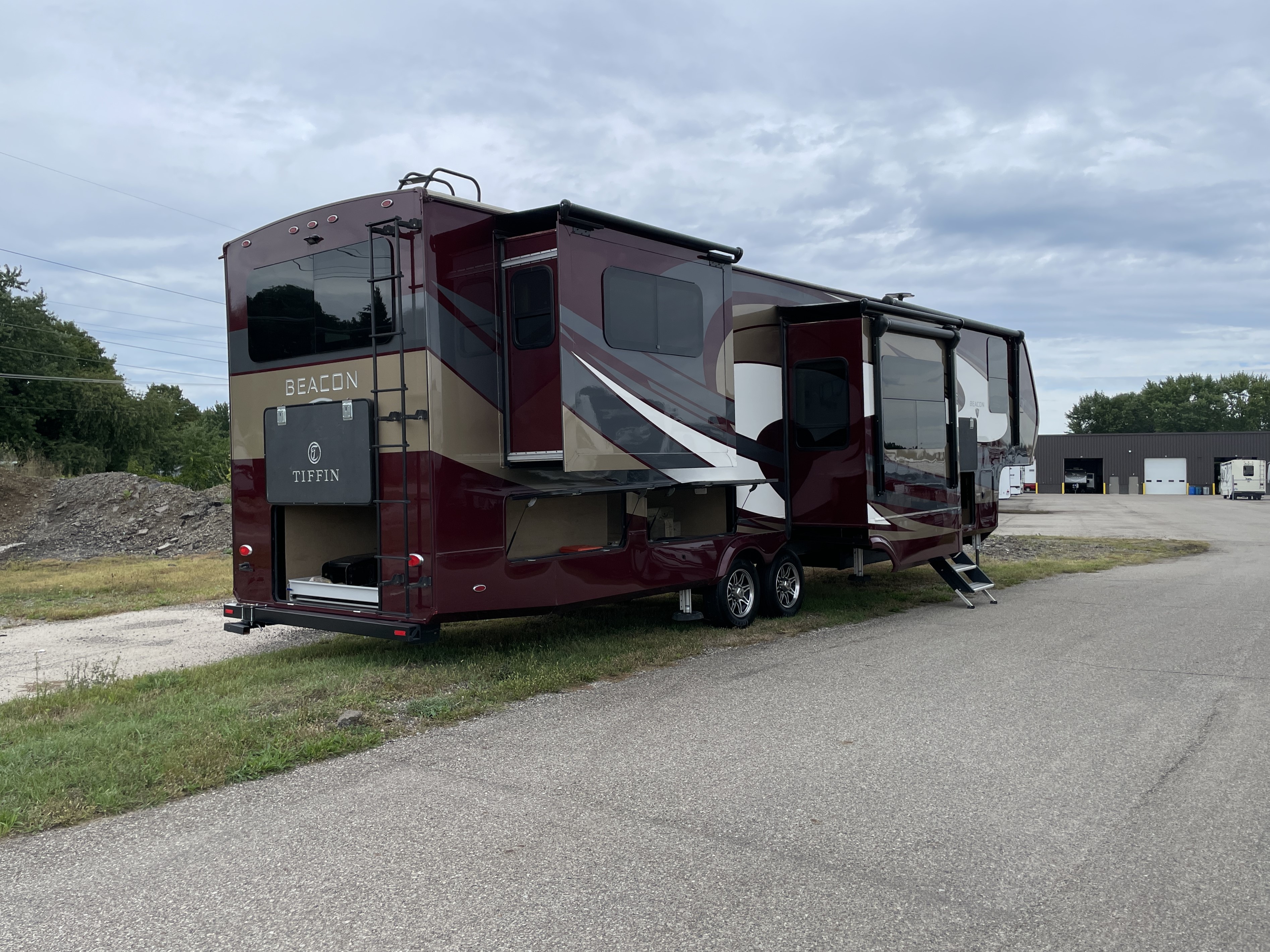 2020 Vanleigh RV Beacon 42RDB, $ 54,990