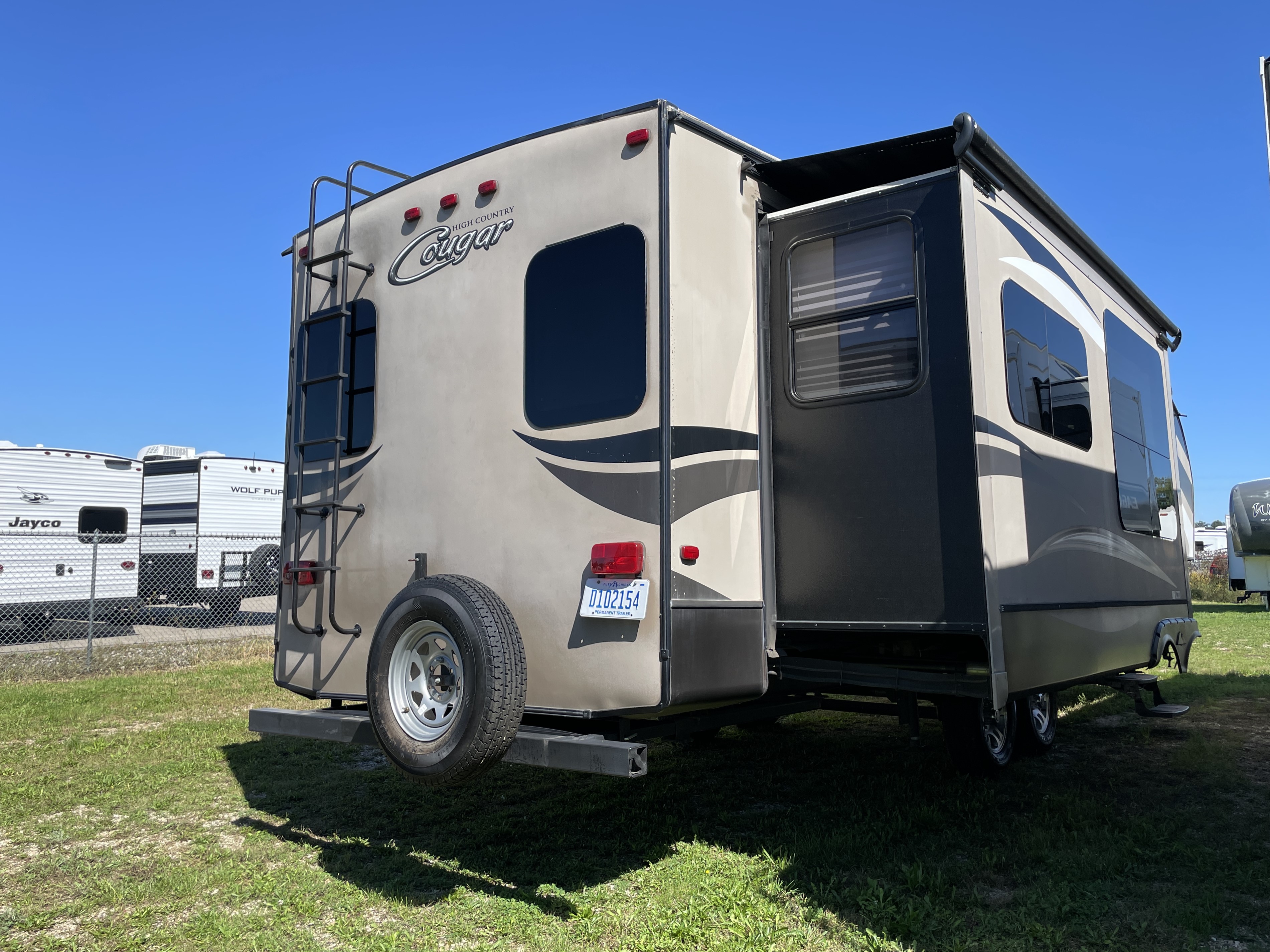 2014 Keystone Cougar 327RES, $ 13,995
