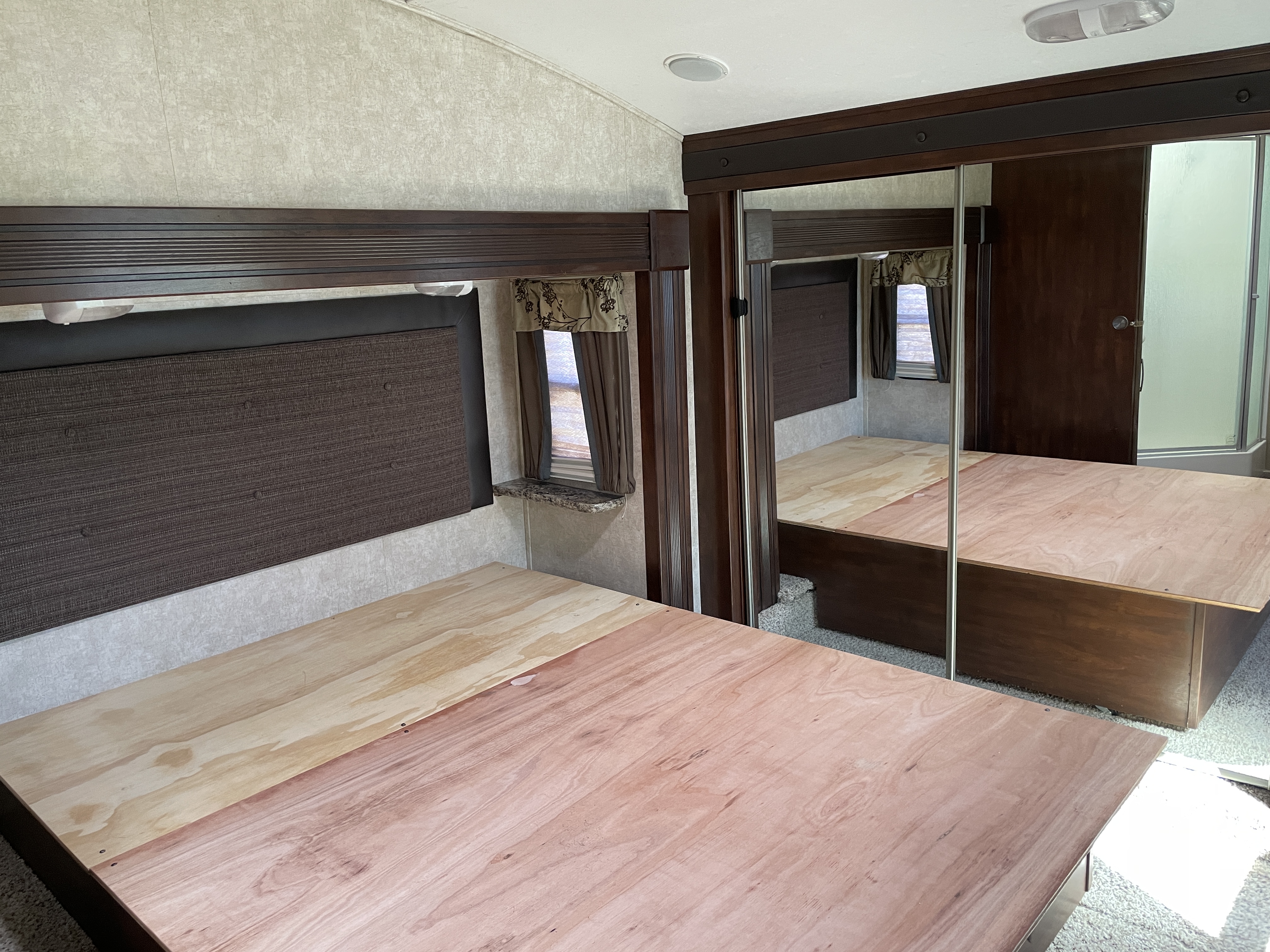 2014 Keystone Cougar 327RES, $ 13,995