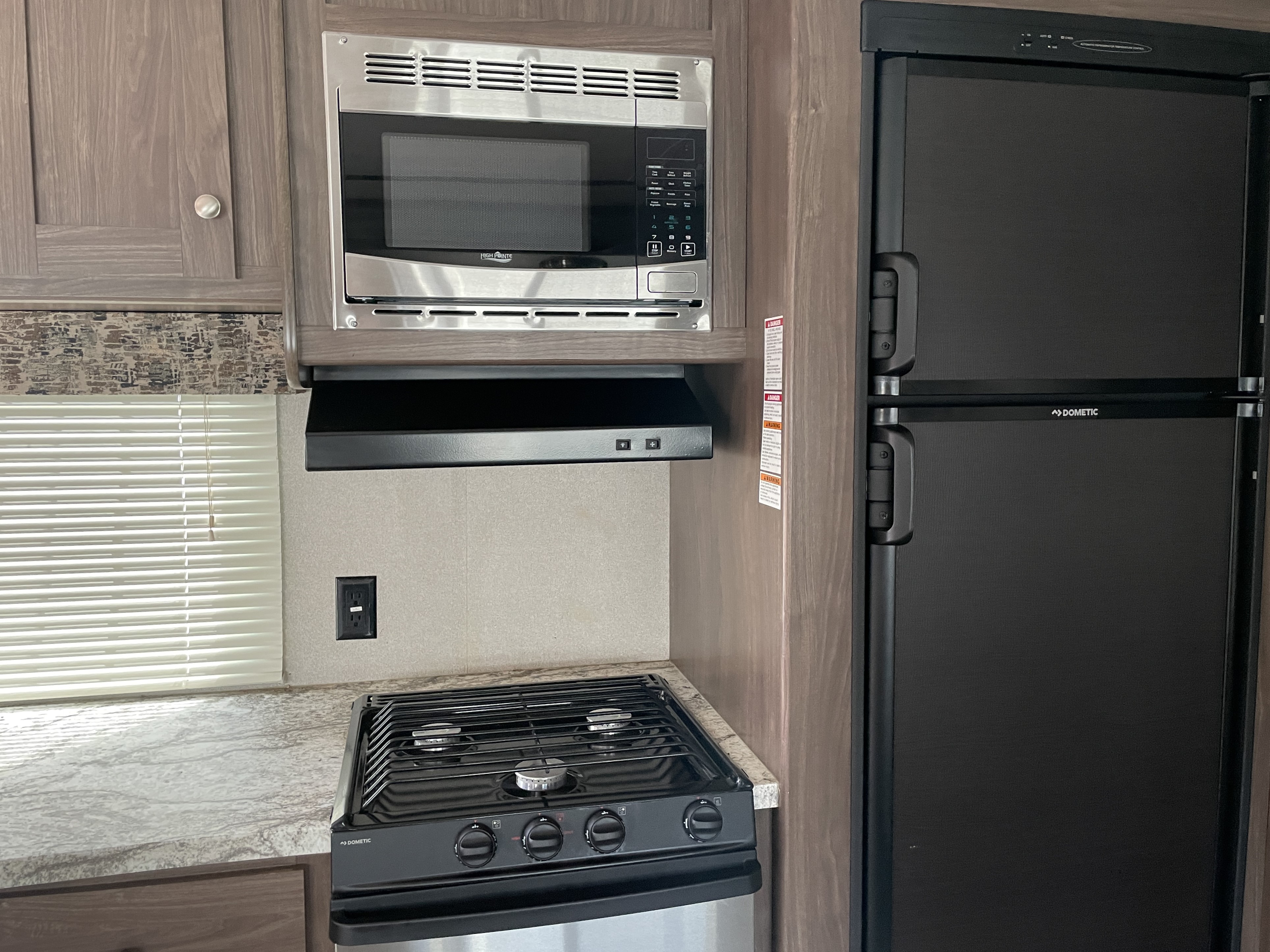 2018 Keystone Hideout (East) 27DBS, $ 14,990